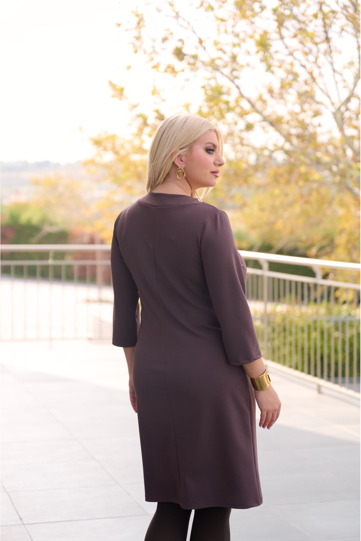 Φόρεμα τρία κουμπιά midi κρεπ  καφέ