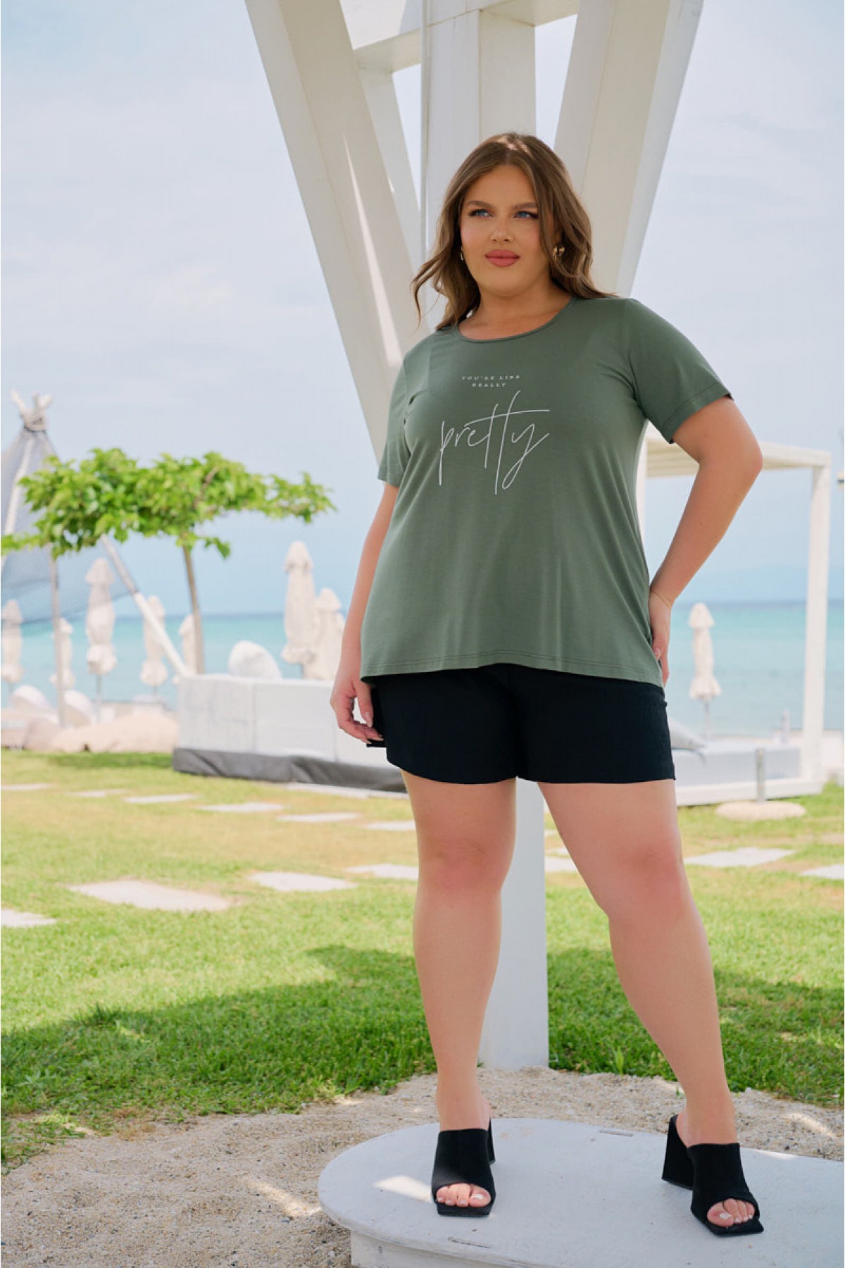 Μπλούζα viscose με κουφόπιετα πίσω και τύπωμα Pretty χακί