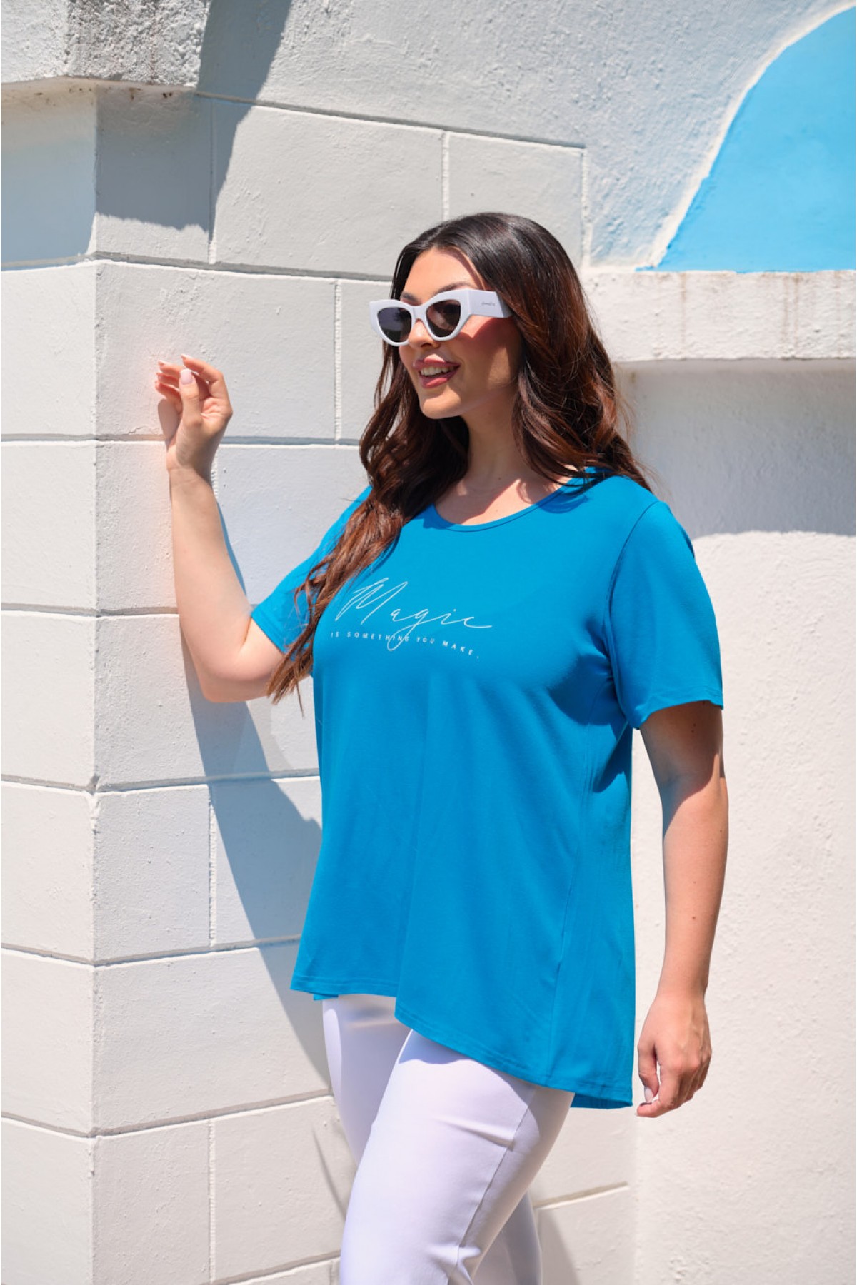 Μπλούζα viscose με κουφόπιετα πίσω και τύπωμα Magic τιρκουάζ Μπλούζα viscose με κουφόπιετα πίσω και τύπωμα Magic τιρκουάζ