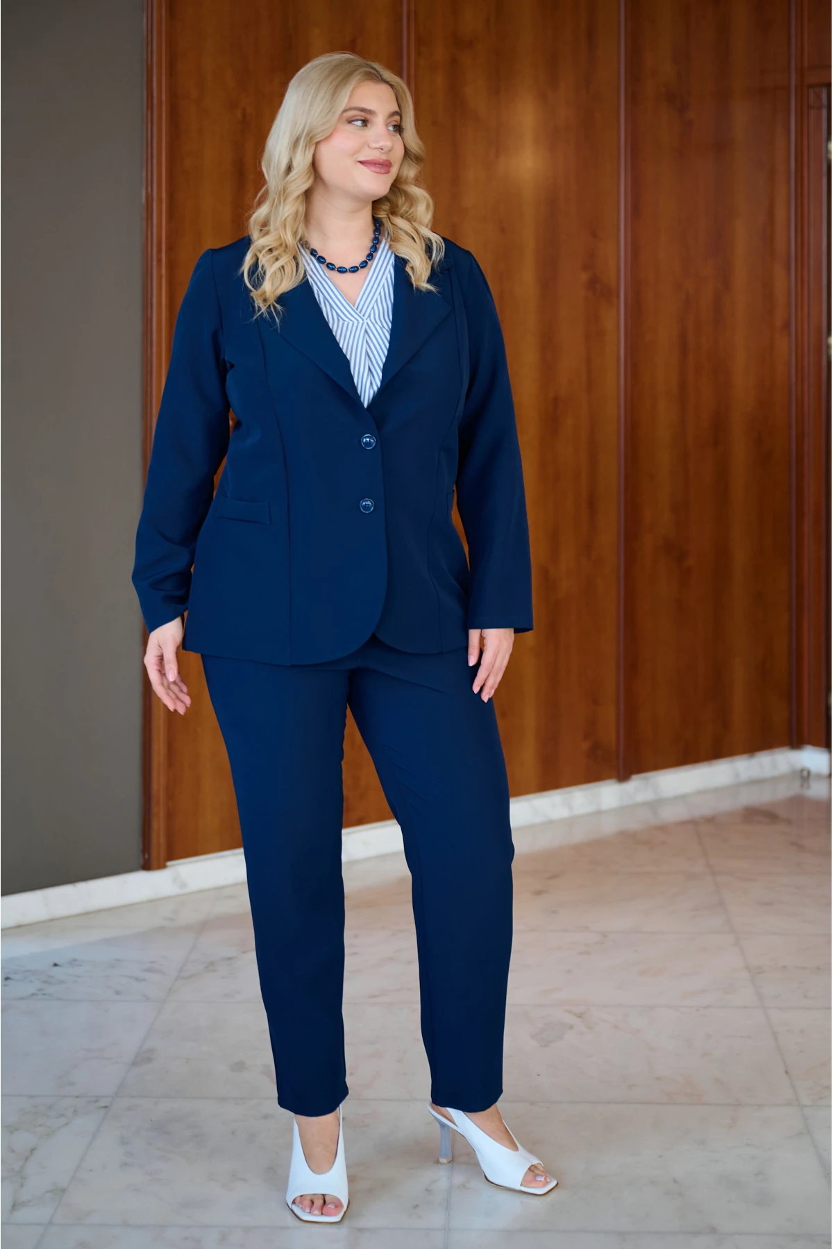 Κοστούμι ανορθωτικό σακάκι με δύο κουμπιά και παντελόνι μπλε