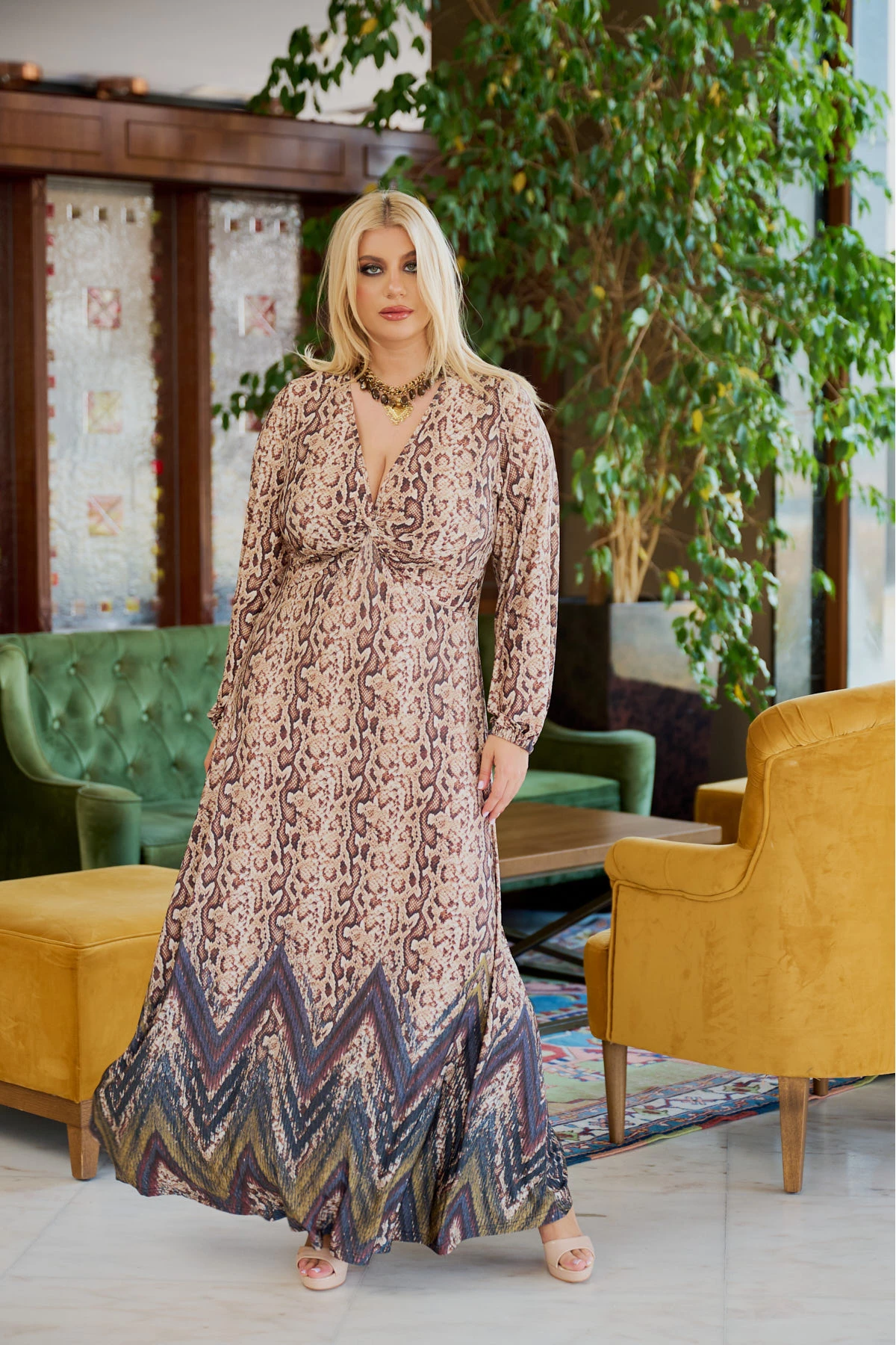 Φόρεμα μάξι κόμπος μακρύ μανίκι με λάστιχο άνιμαλ ραπόρτο