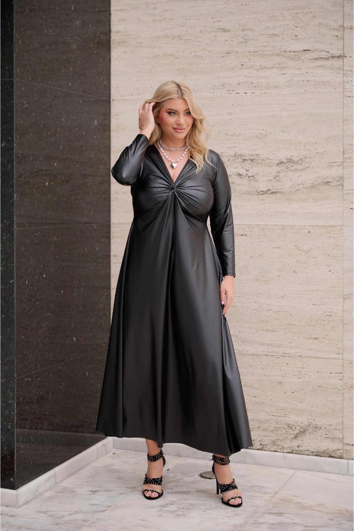 Φόρεμα κόμπος maxi μακρύ μανίκι ελαστική δερματίνη μαύρο
