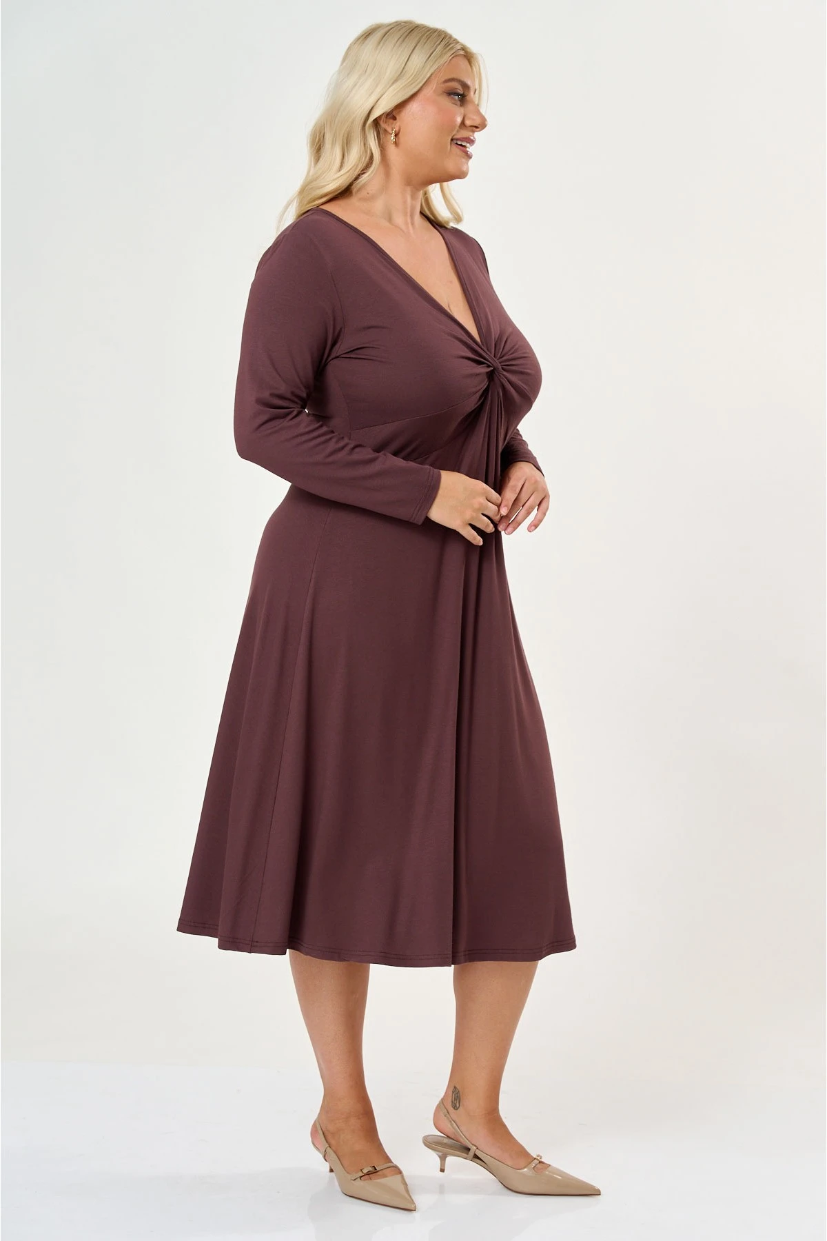 Φόρεμα midi Viscose ελαστική μακρύ μανίκι κόμπος καφέ Φόρεμα midi Viscose ελαστική μακρύ μανίκι κόμπος καφέ