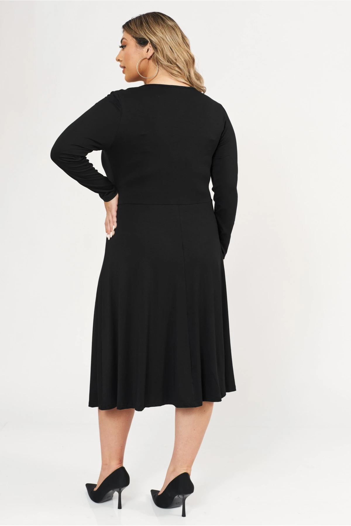 Φόρεμα midi Viscose ελαστική μακρύ μανίκι κόμπος μαύρο Φόρεμα midi Viscose ελαστική μακρύ μανίκι κόμπος μαύρο