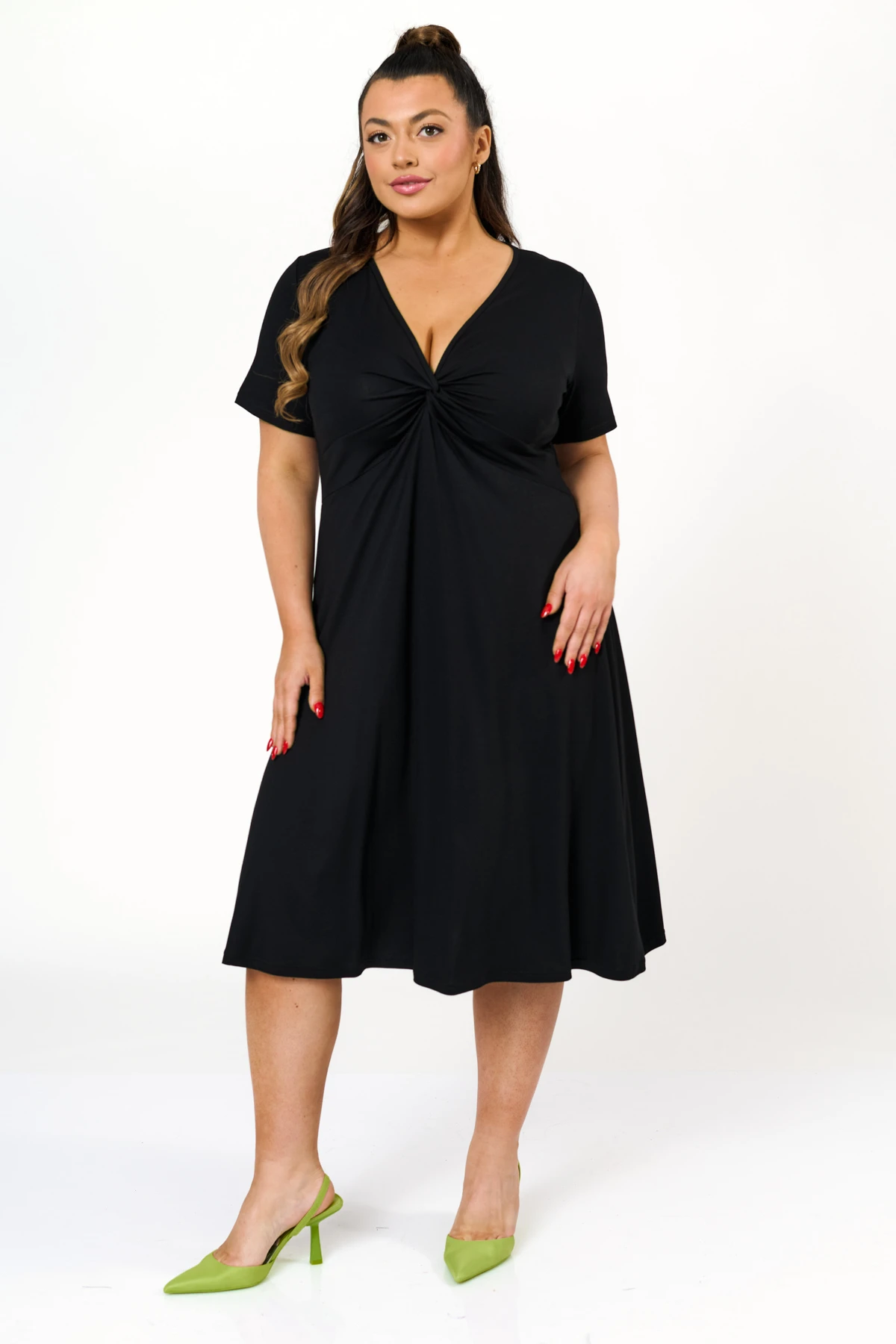 Φόρεμα midi Viscose ελαστική κοντό μανίκι κόμπος μαύρο Φόρεμα midi Viscose ελαστική κοντό μανίκι κόμπος μαύρο