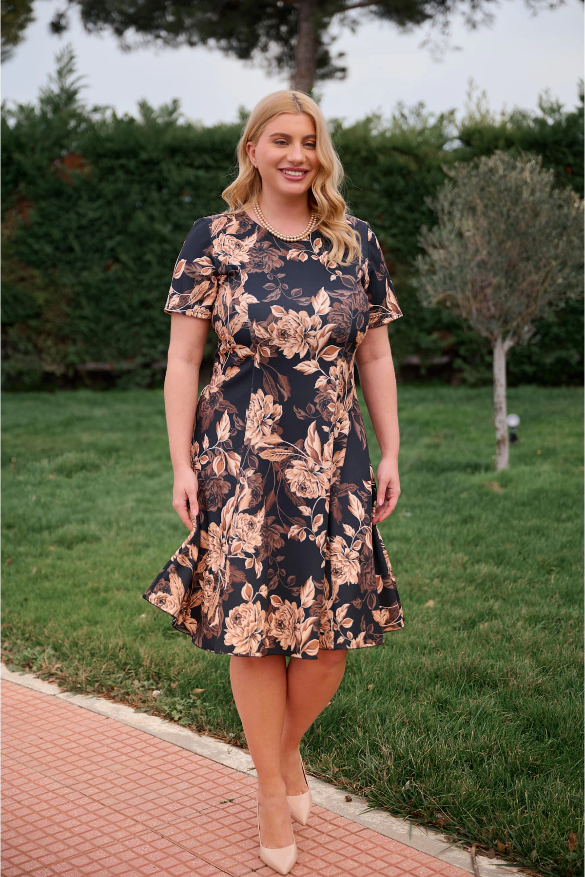 Φόρεμα κλος midi punto κοντό μανίκι φλοράλ μπεζ