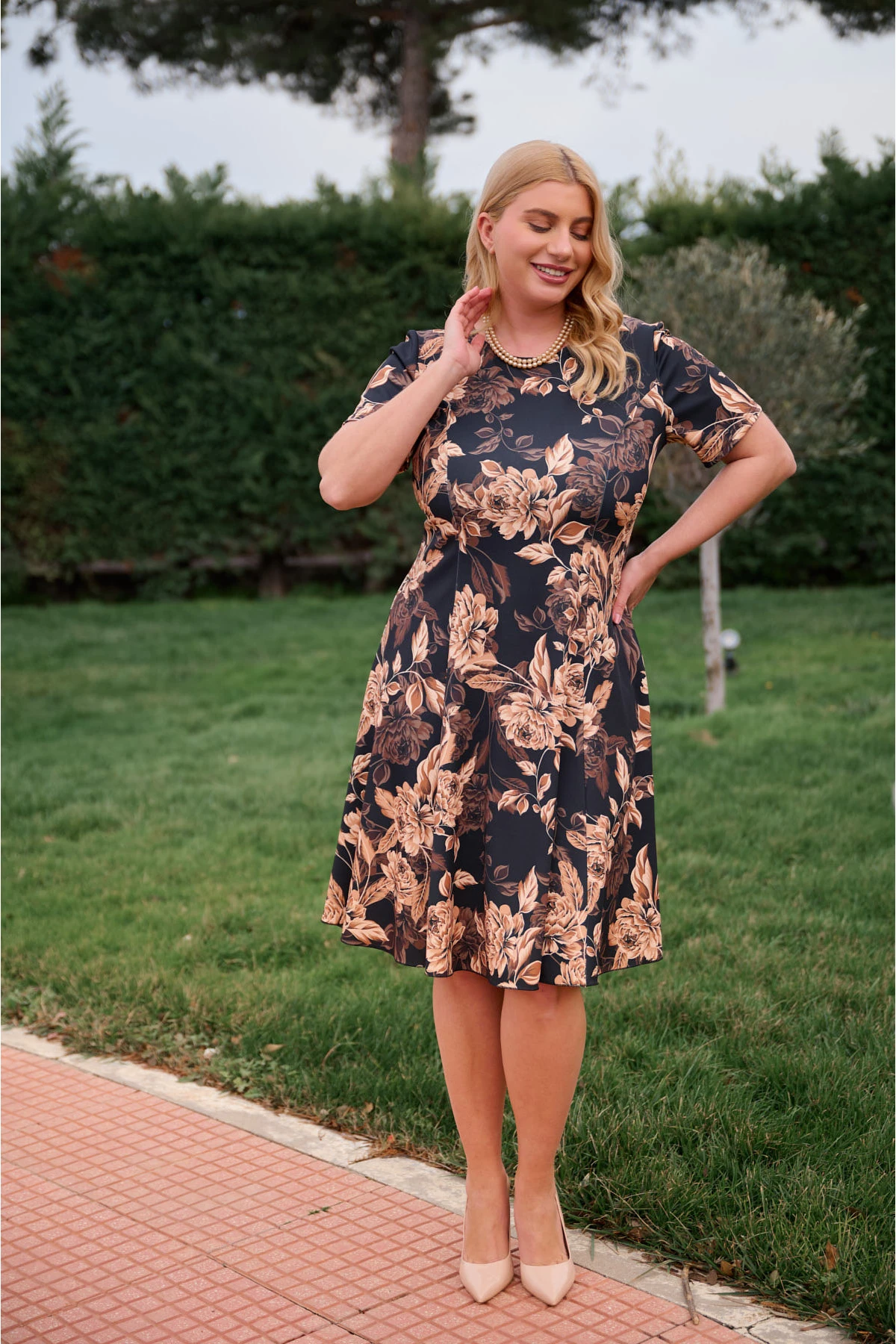 Φόρεμα κλος midi punto κοντό μανίκι φλοράλ μπεζ