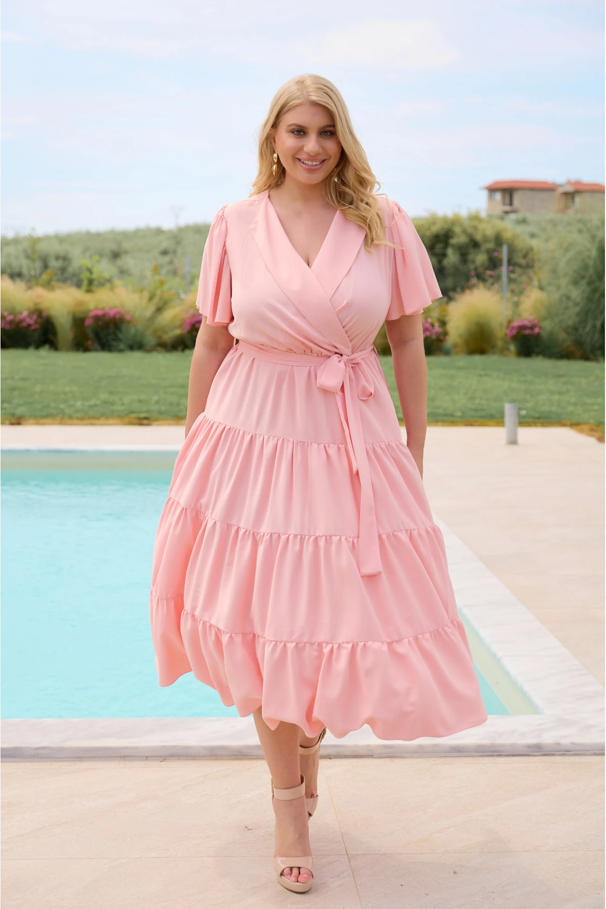Φόρεμα με πέτο και βολάν ροζ