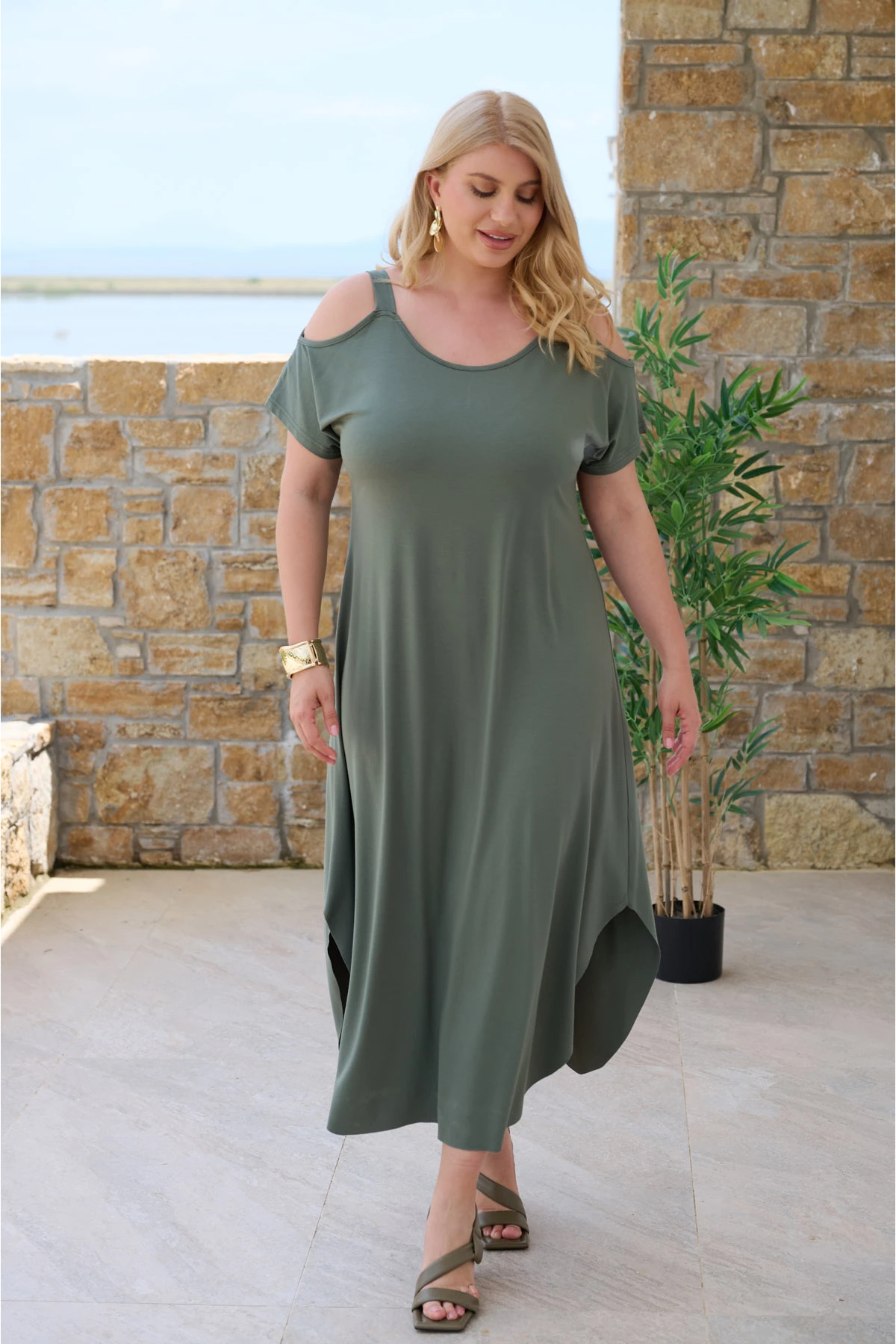 Φόρεμα νυχτερίδα έξω ώμοι τιράντα ελαστική viscose χακί