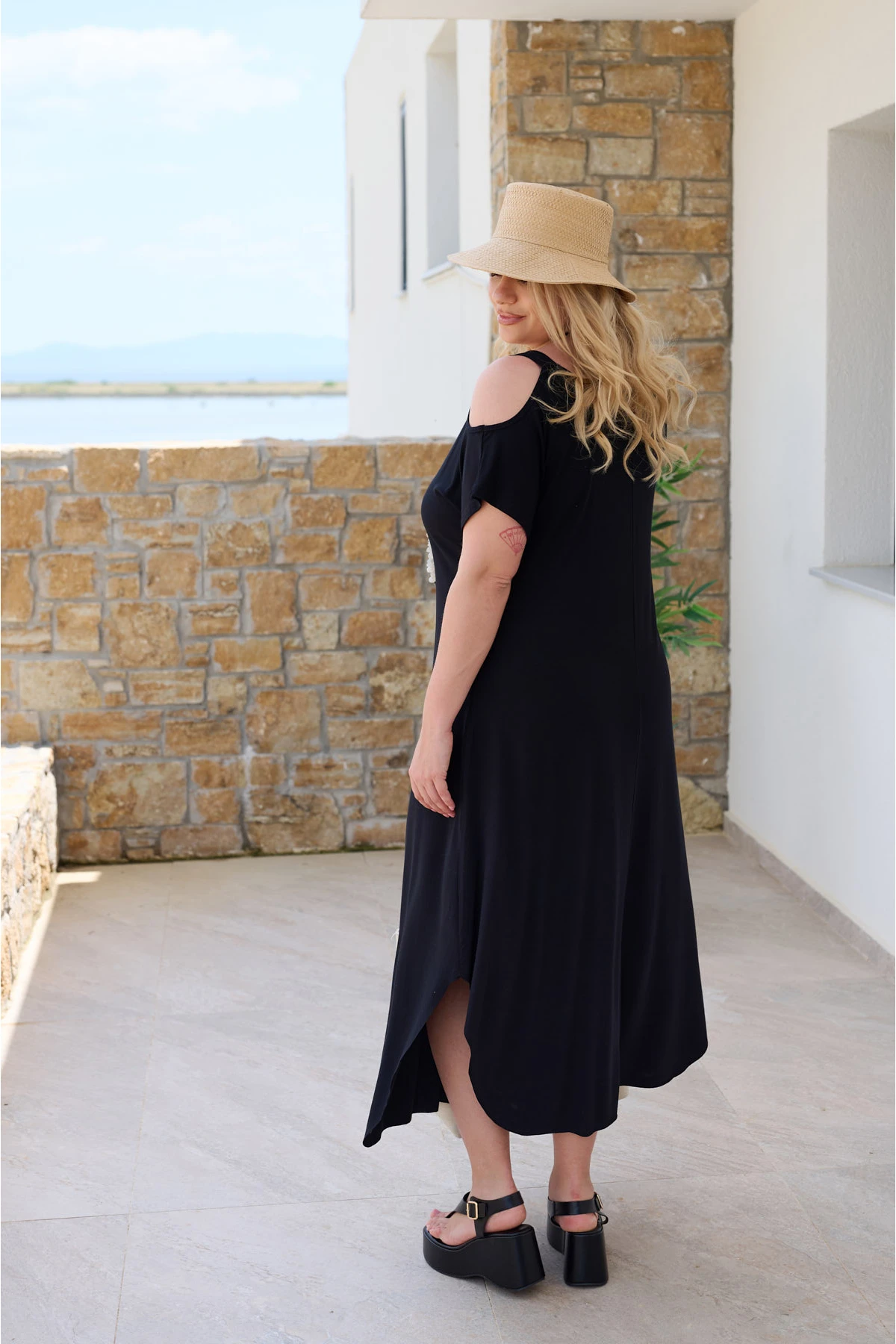 Φόρεμα νυχτερίδα έξω ώμοι τιράντα ελαστική viscose μαύρο