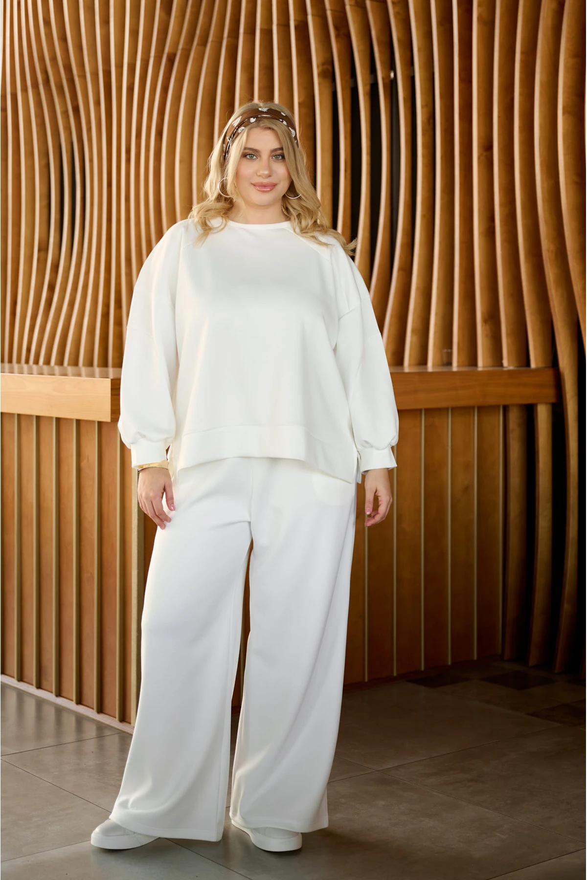 Σετ φόρμες μπλούζα μακρύ μανίκι και παντελόνι λευκό