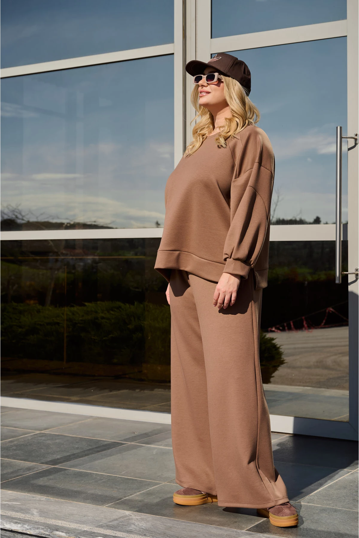 Σετ φόρμες μπλούζα μακρύ μανίκι και παντελόνι καφέ