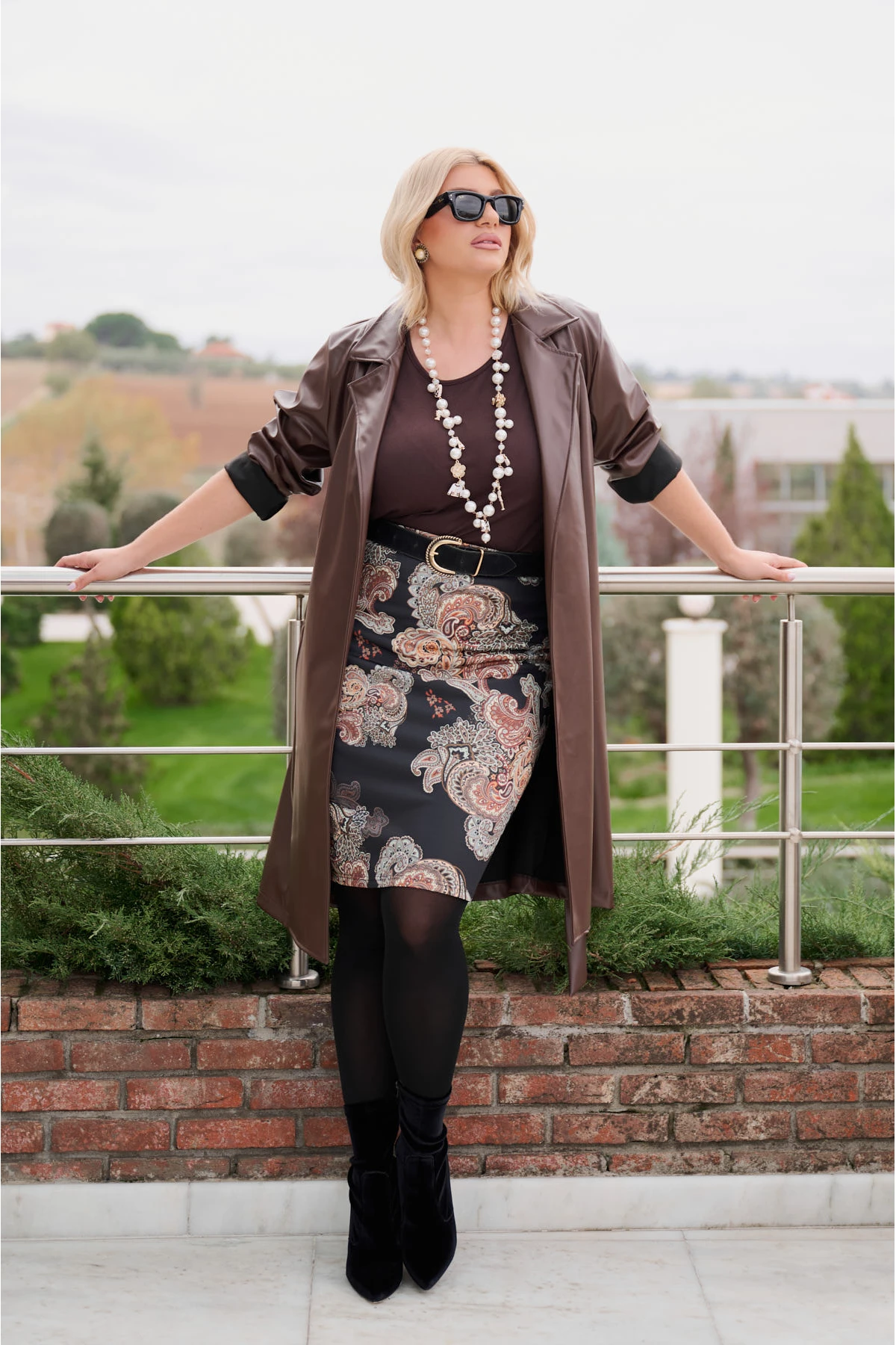 10039ΛΑΧΟΥΡ-ΜΑΥΡΟ-ΚΑΦΕ