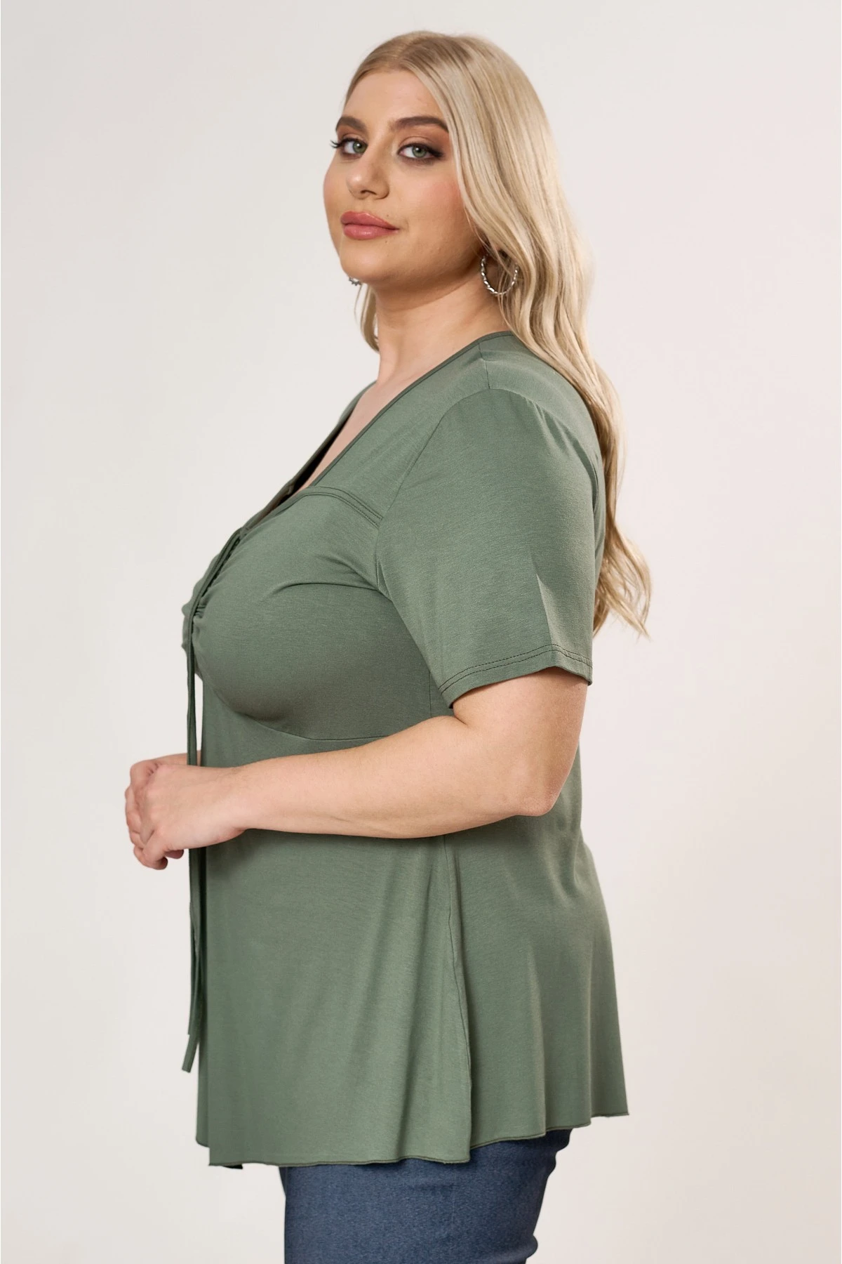Μπλούζα με σούρα στο στήθος viscose κοντό μανίκι χακί Μπλούζα με σούρα στο στήθος viscose κοντό μανίκι χακί