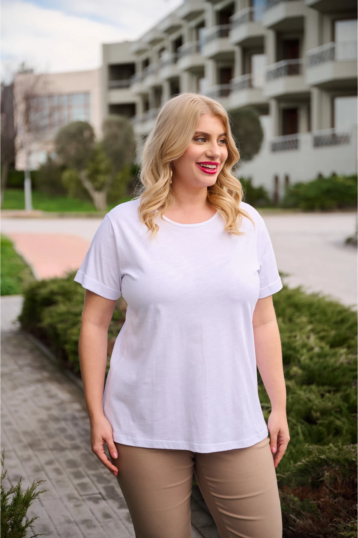 Μπλούζα βαμβακερή κοντό μανίκι ρεβέρ λευκή