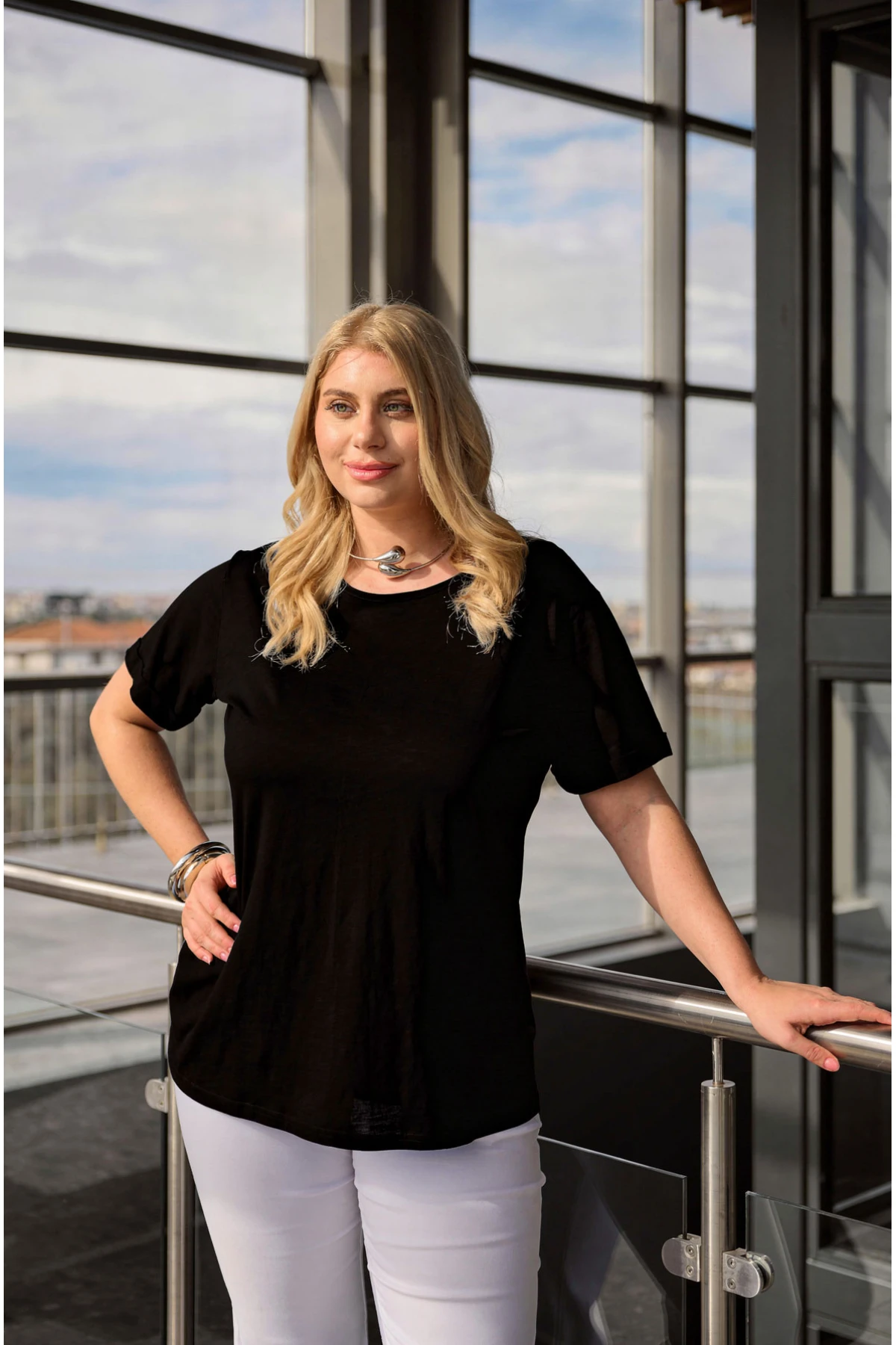 Μπλούζα βαμβακερή κοντό μανίκι ρεβέρ μαύρη