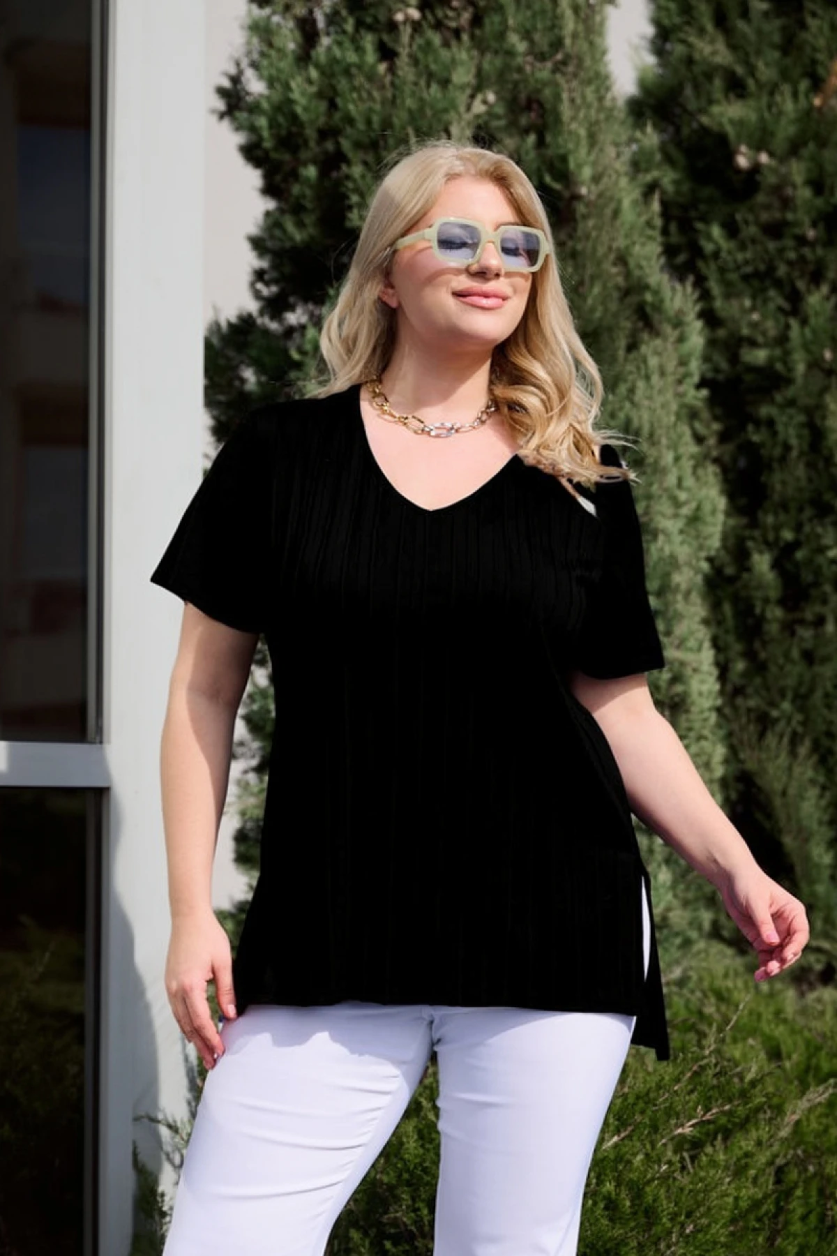 Μπλούζα V μακριά βαμβακερή κοντό μανίκι μαύρη