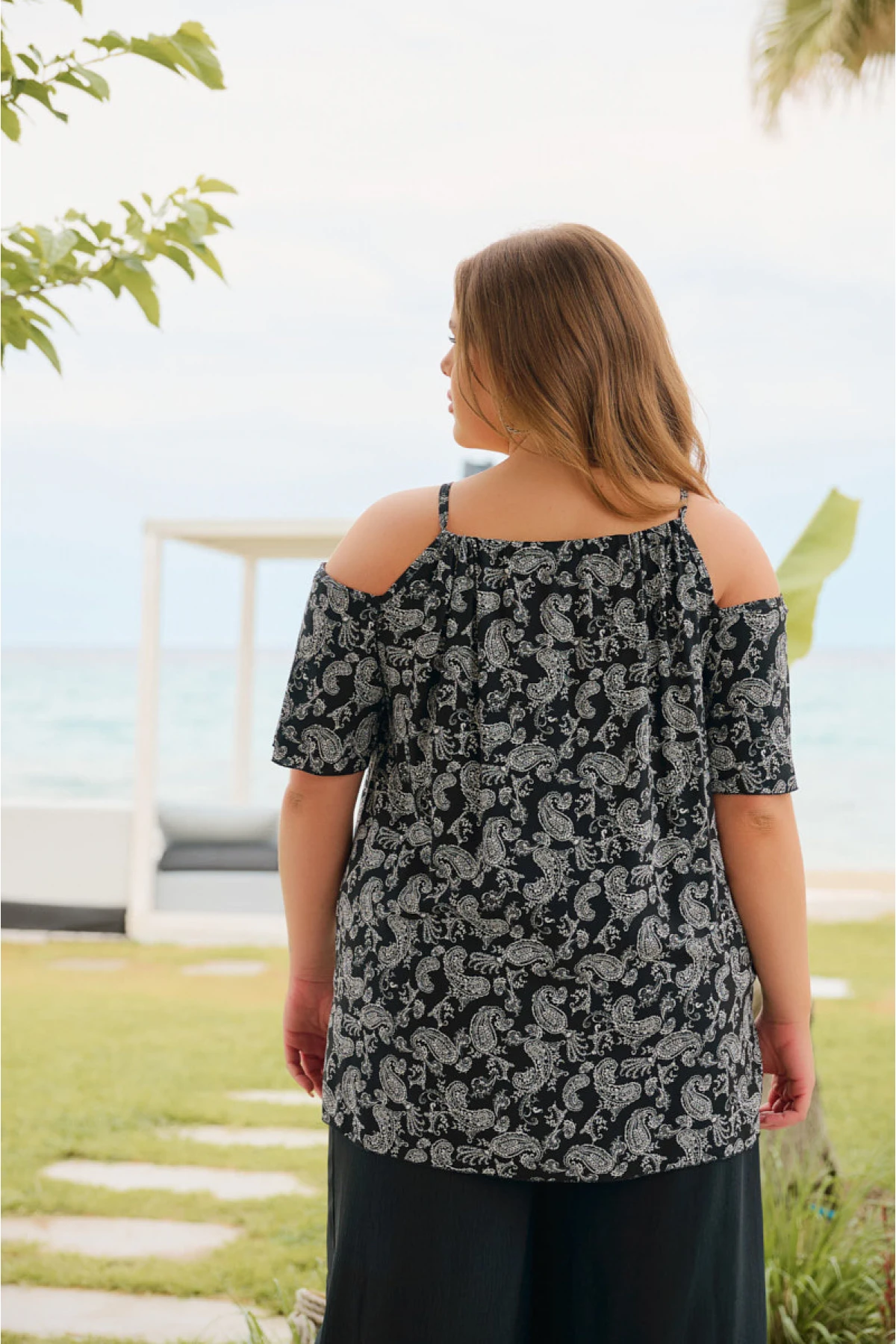 Μπλούζα Rayon έξω ώμους τιράντα με δέσιμο στη λαιμουδιά μαύρη λαχούρ