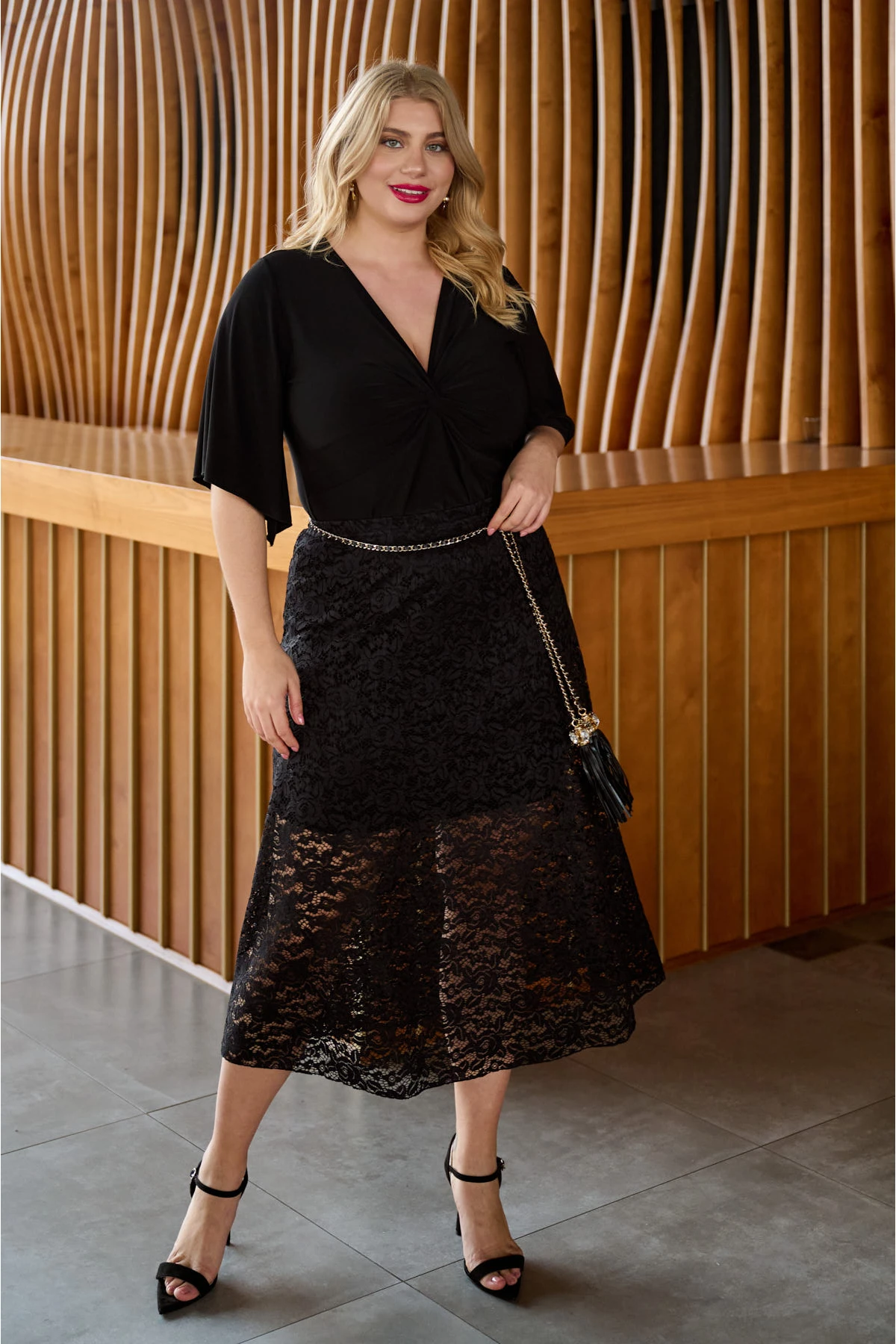 Μπλούζα κόμπος καμπάνα μανίκι μαύρη