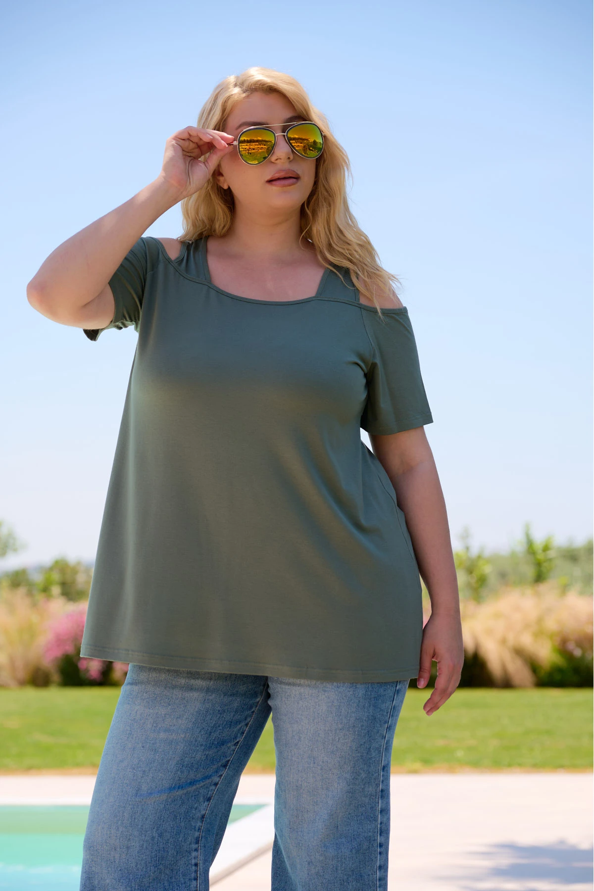 Mπλούζα viscose έξω ώμους χακί