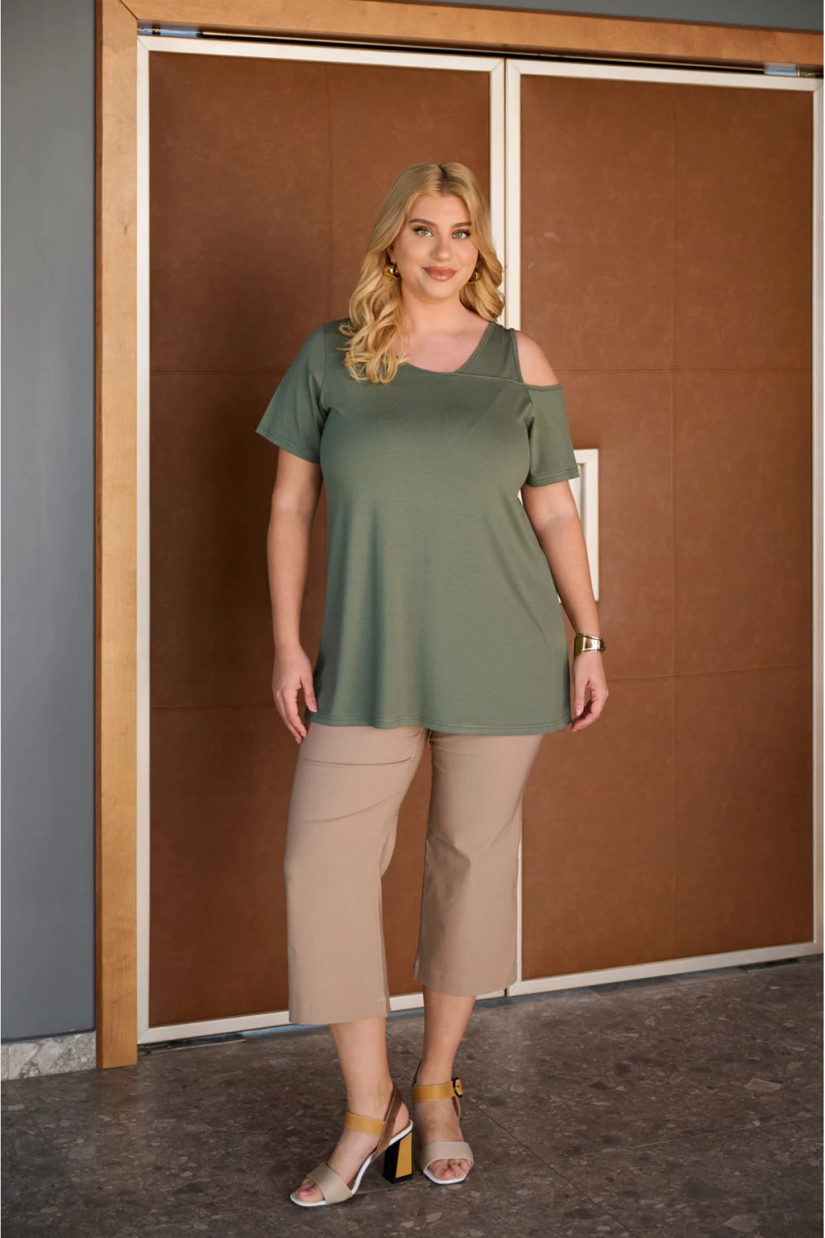 Μπλούζα ελαστική viscose ένας ώμος χακί