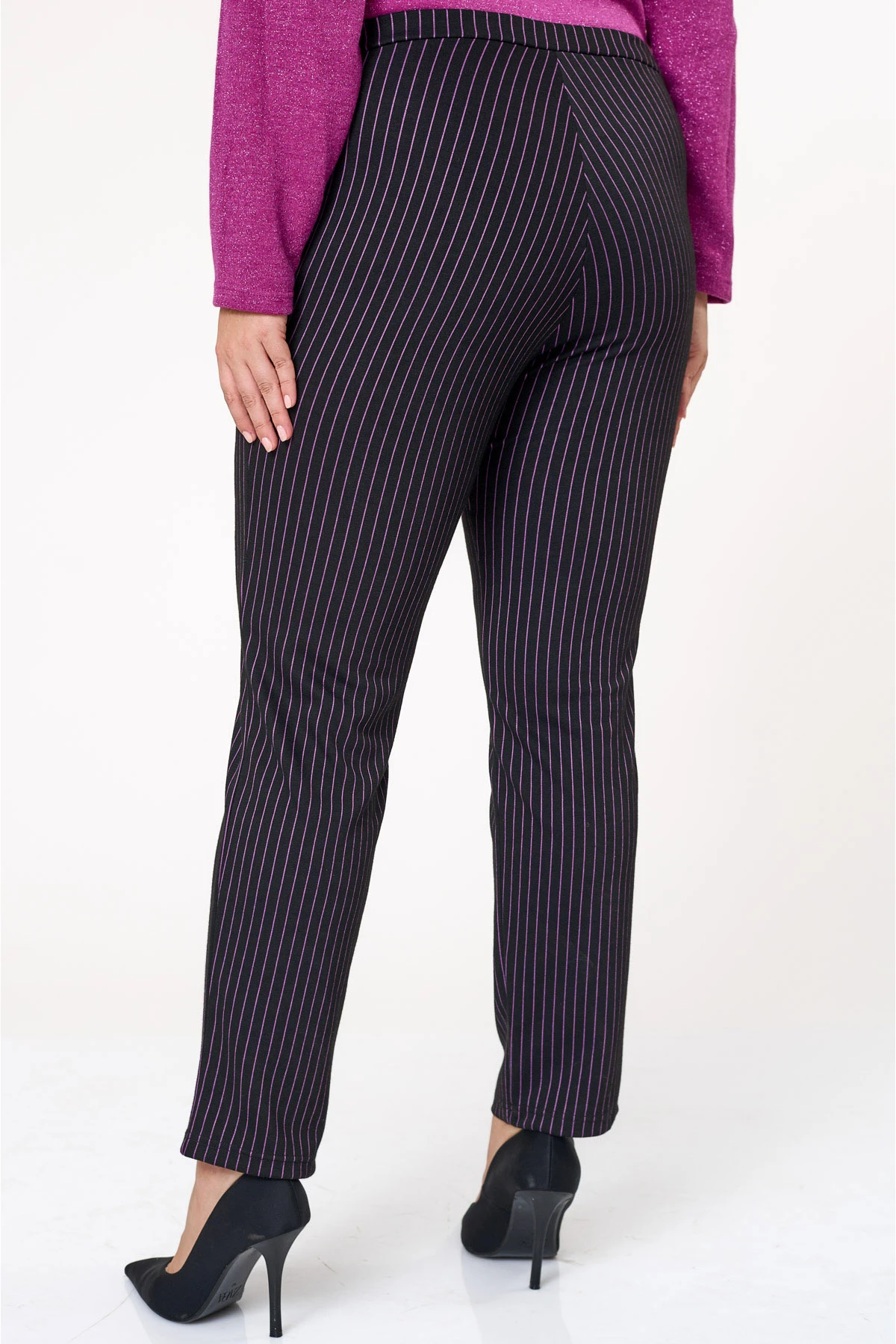 Παντελονοκολάν ριγέ σε ελαστικό punto di roma μαύρο με βιολετί ρίγα Παντελονοκολάν ριγέ σε ελαστικό punto di roma μαύρο με βιολετί ρίγα