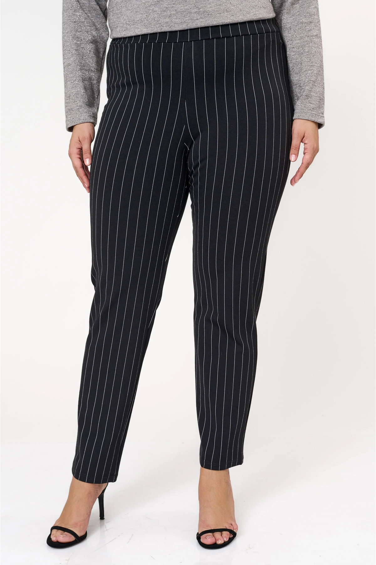 Παντελονοκολάν ριγέ σε ελαστικό punto di roma μαύρο με λευκή ρίγα Παντελονοκολάν ριγέ σε ελαστικό punto di roma μαύρο με λευκή ρίγα