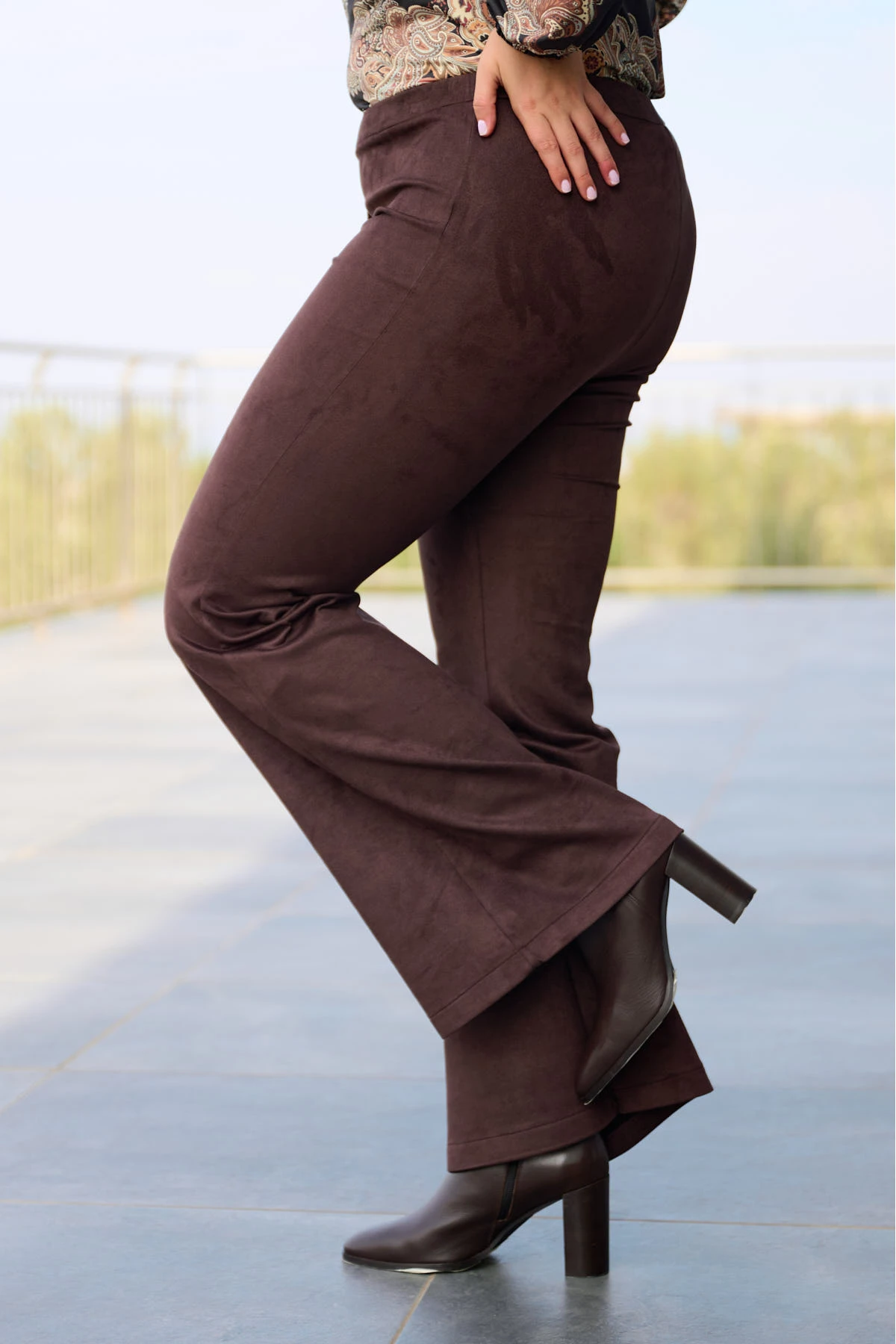 Παντελονοκολάν σουέντ καμπάνα καφέ