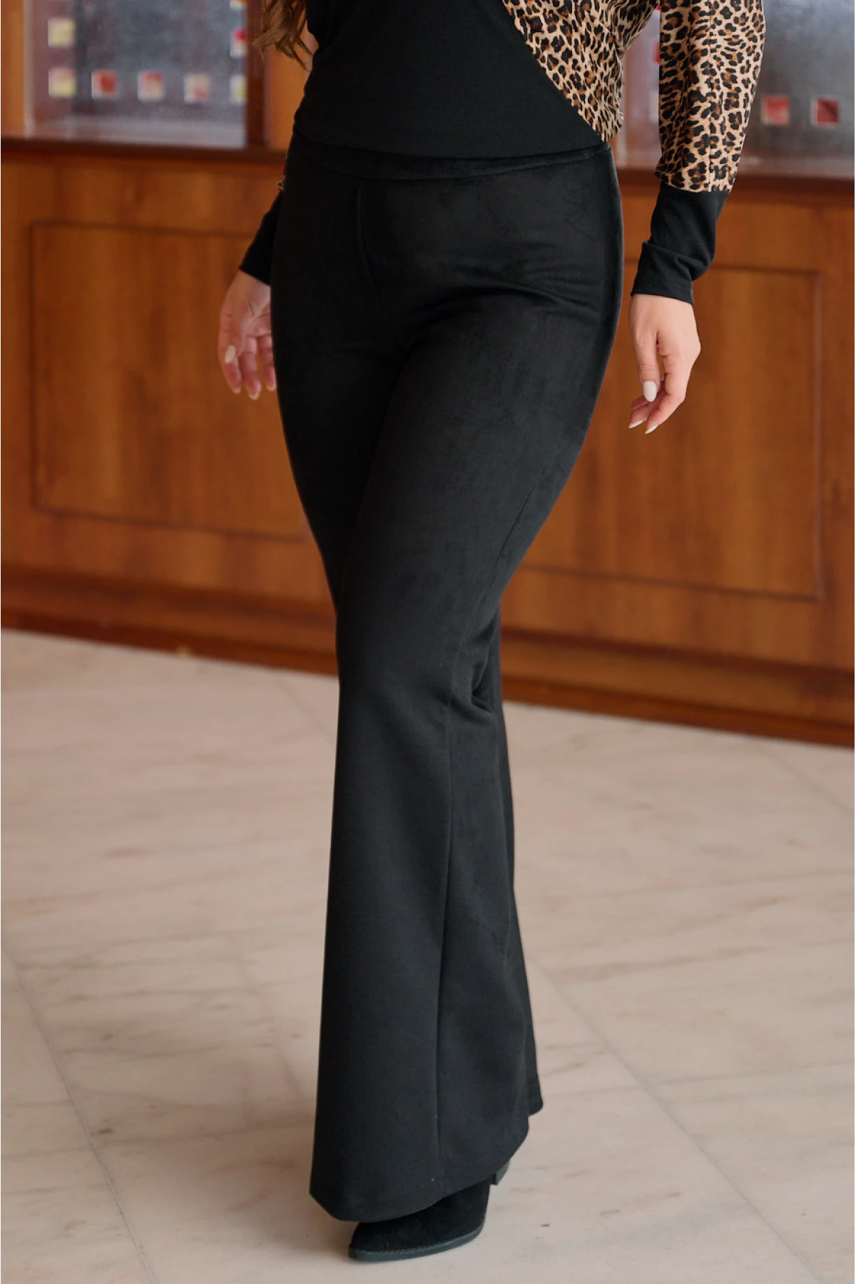 Παντελονοκολάν σουέντ καμπάνα μαύρο Παντελονοκολάν σουέντ καμπάνα μαύρο