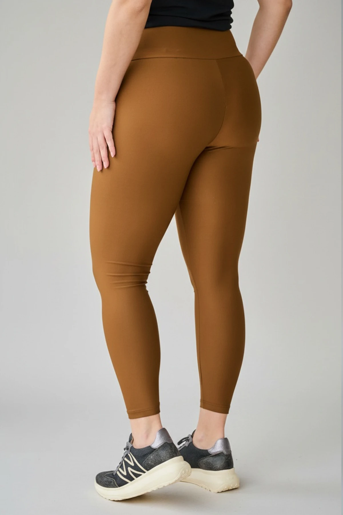 Κολάν yoga με φαρδιά μπάσκα στη μέση καφέ