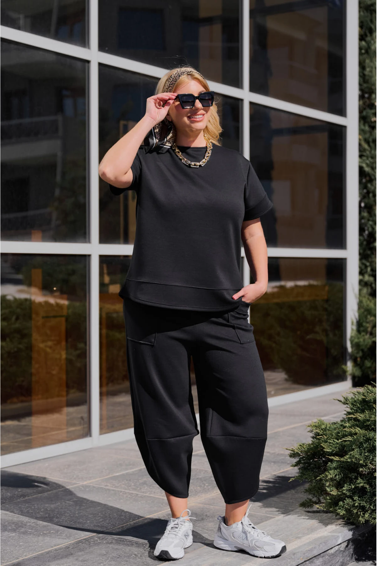 Παντελόνι φόρμας με τσέπες μπροστά μαύρο