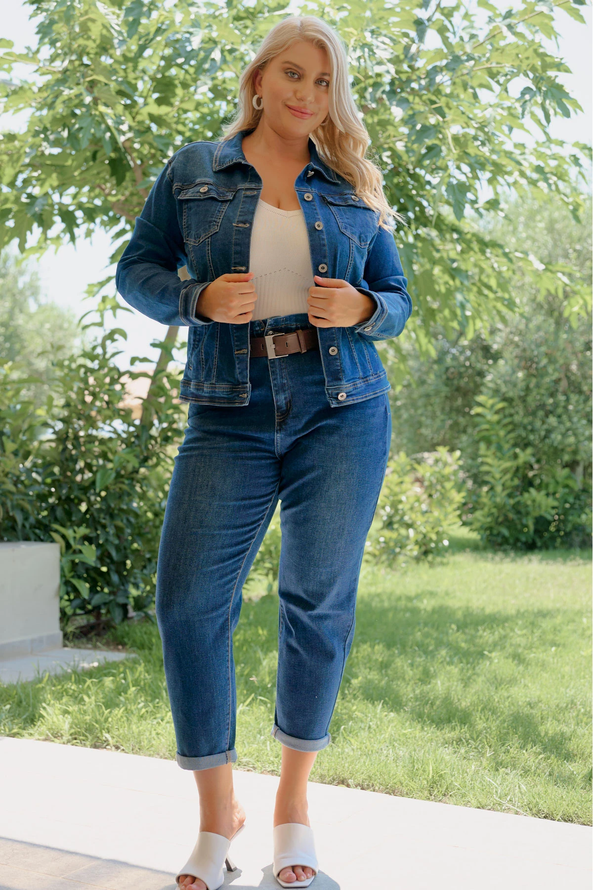 Jean παντελόνι mom fit ελαστικό με λάστιχο στη μέση μπλε