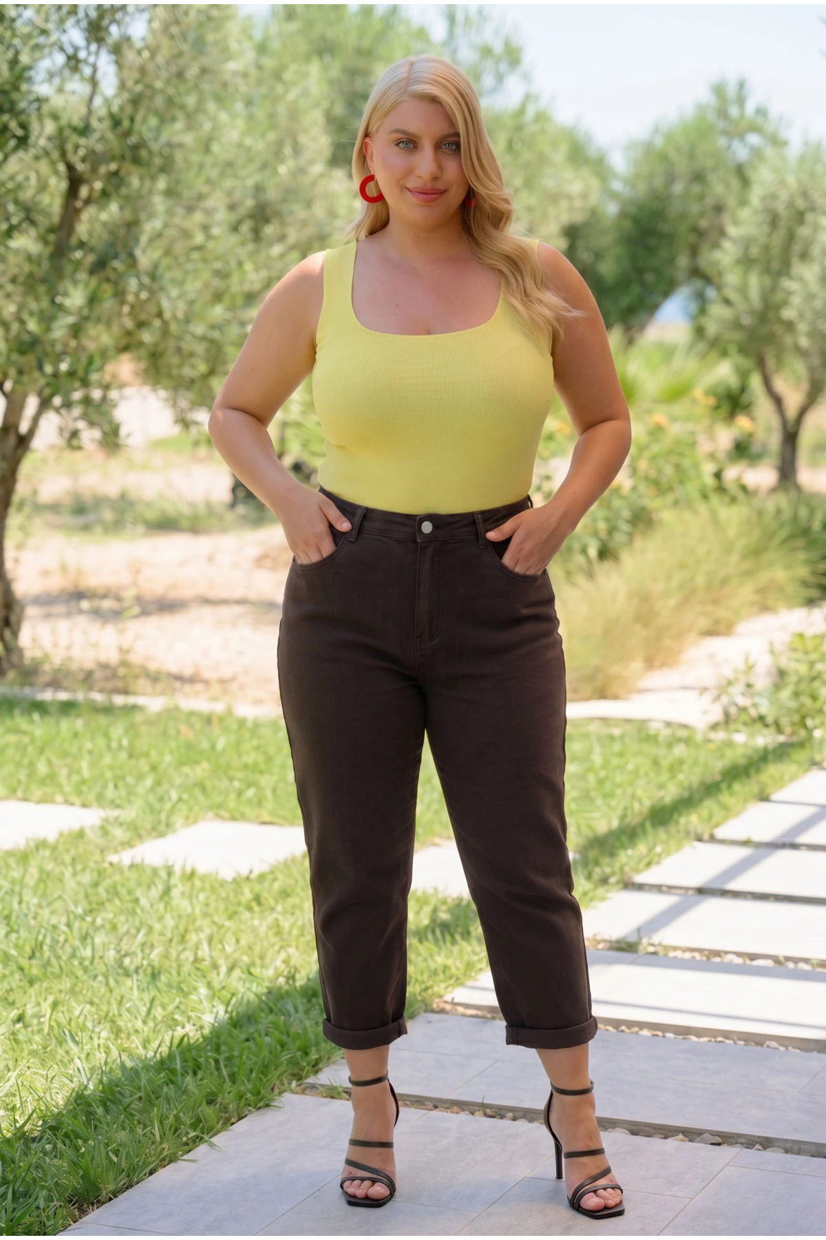 Jean παντελόνι ελαστικό mom fit καφέ