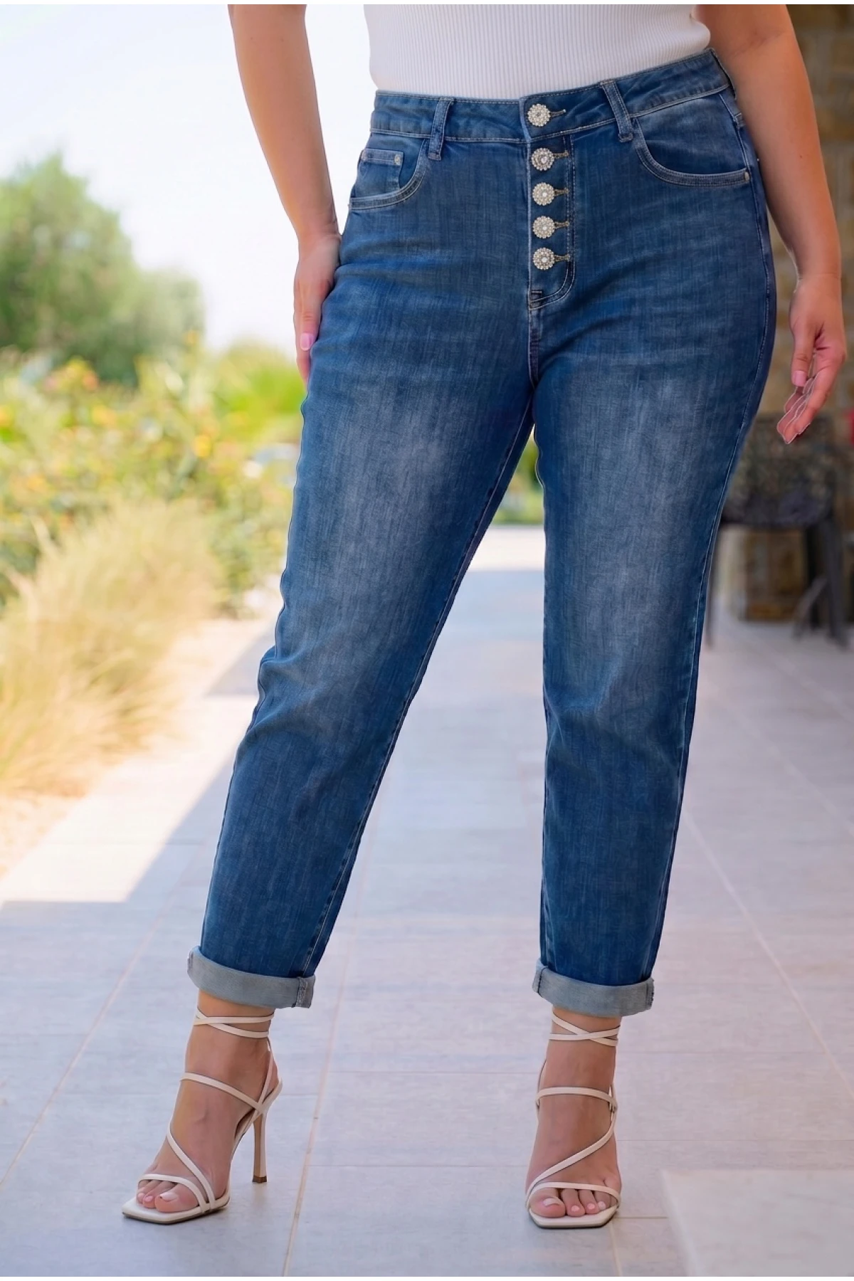 Jean παντελόνι ελαστικό mom fit με στρας κουμπιά μπλε