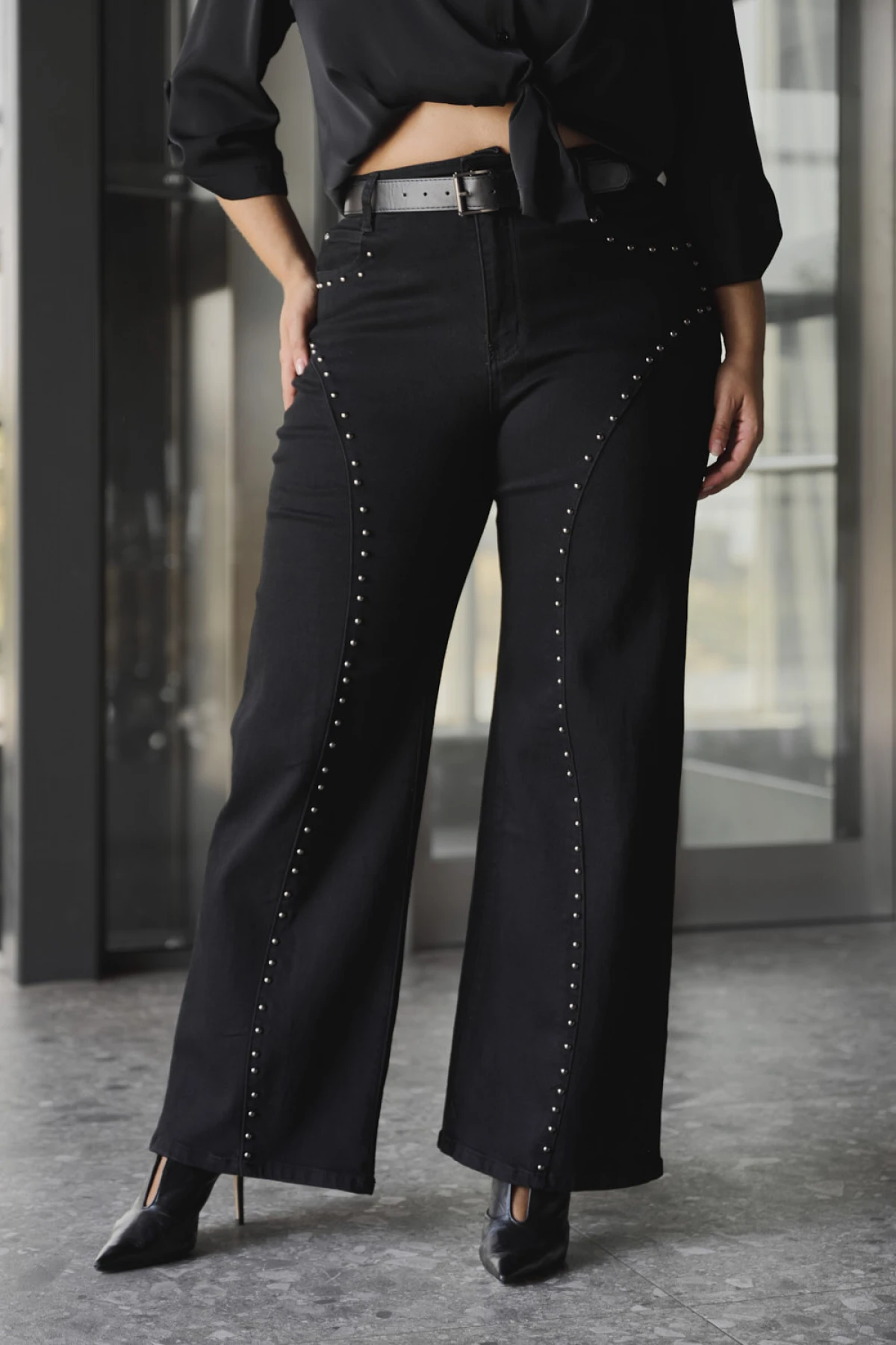Jean παντελόνι ελαστικό wide leg με τρουκς μαύρο