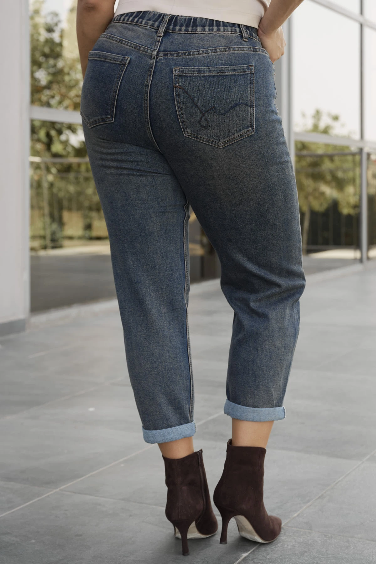 Jean παντελόνι mom fit ελαστικό με λάστιχο πίσω μπλε