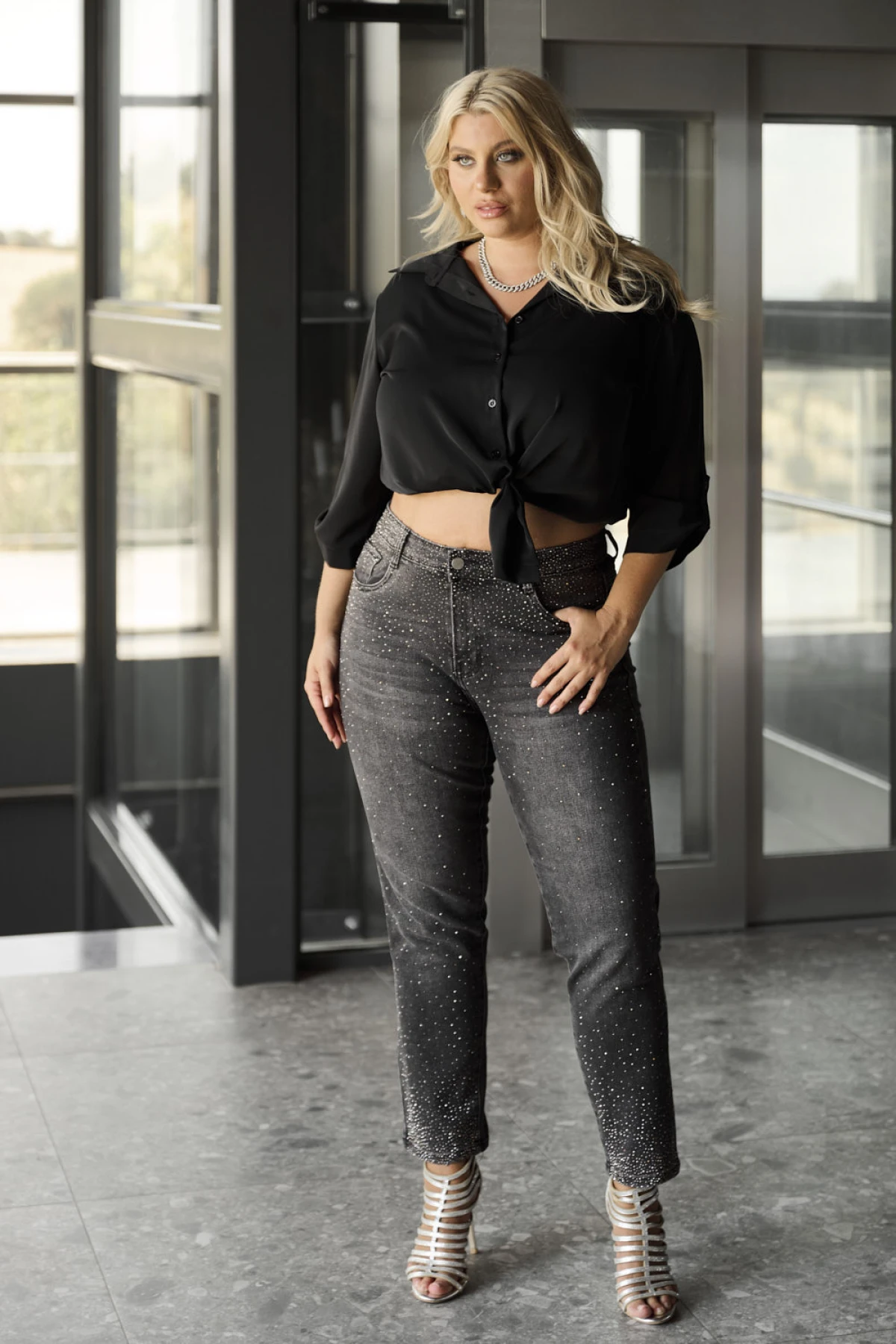 Jean παντελόνι ελαστικό slim fit  με strass μαύρο
