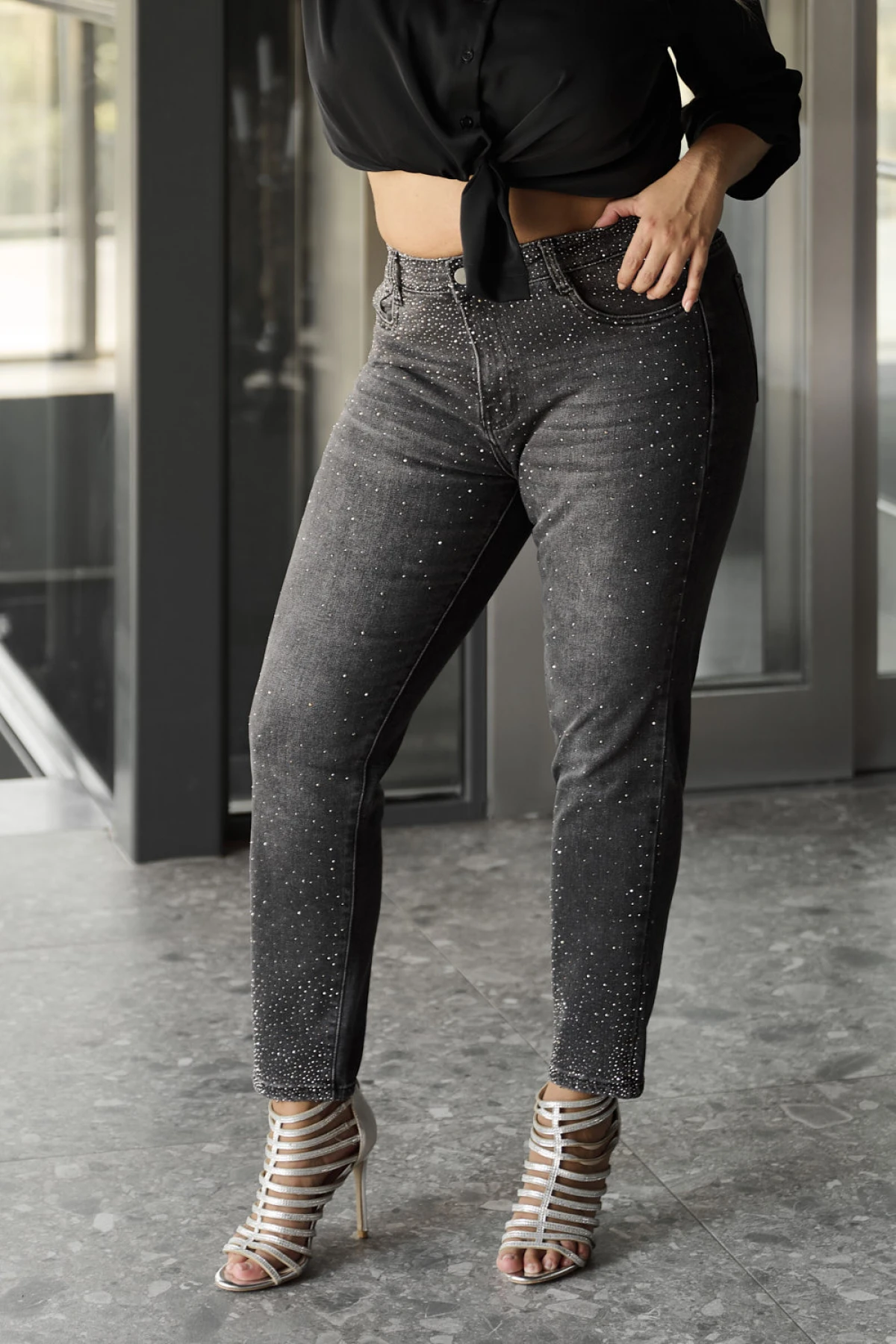 Jean παντελόνι ελαστικό slim fit  με strass μαύρο