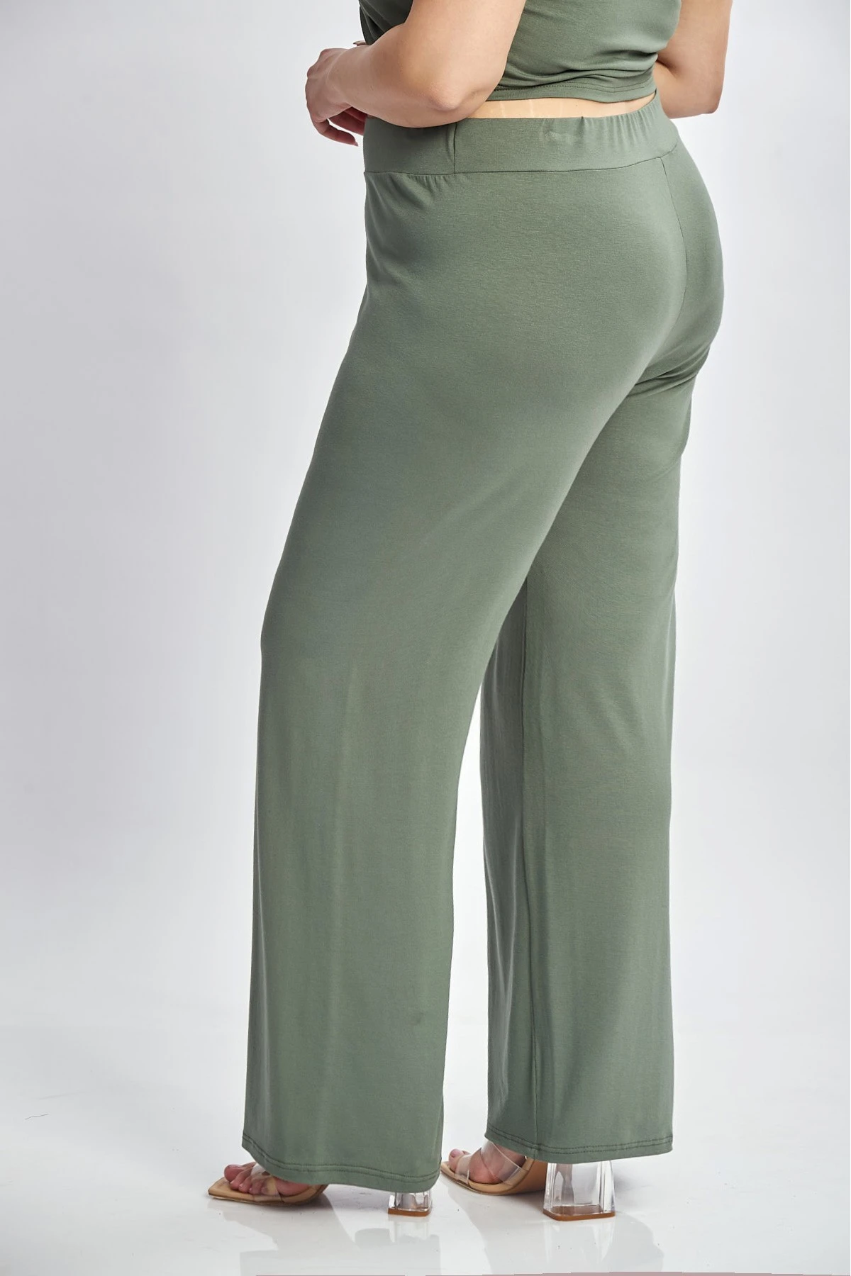 Παντελόνα viscose χακί. Παντελόνα viscose χακί.