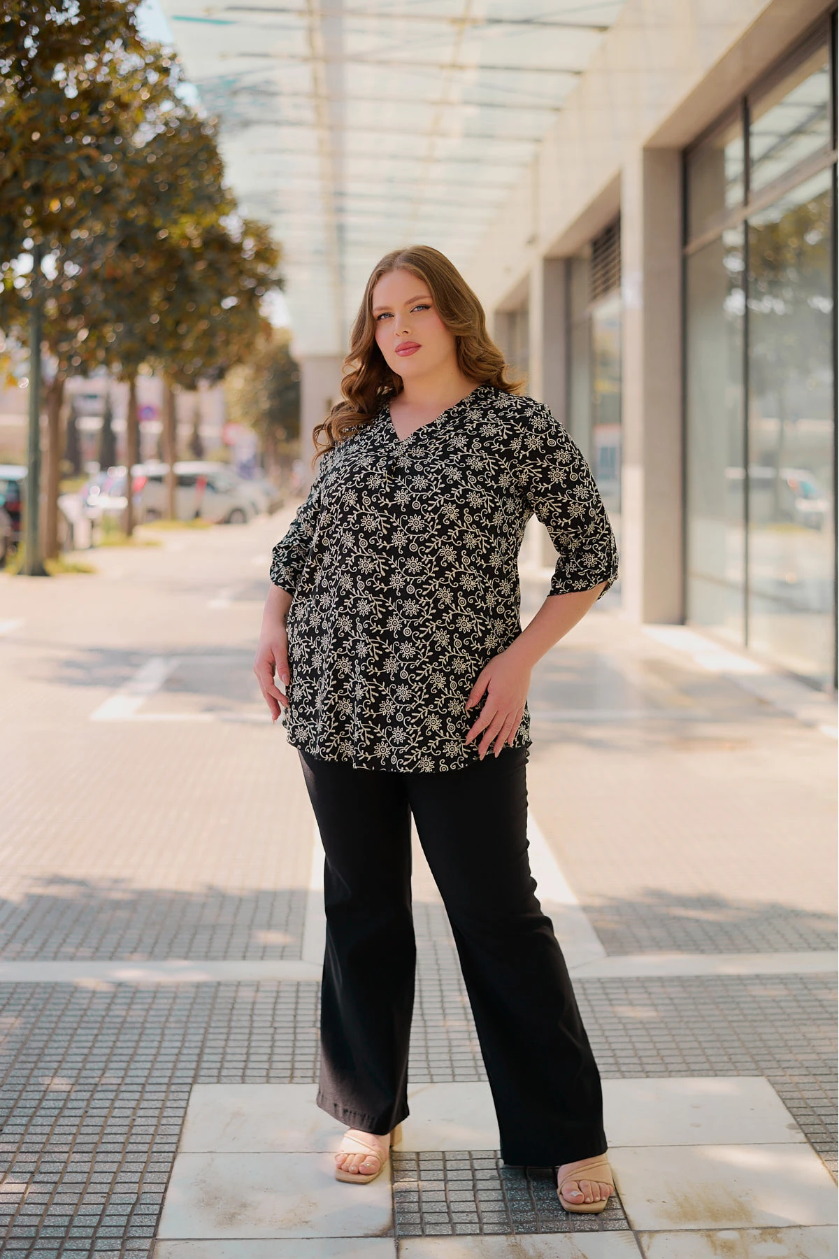 Πουκαμίσα V viscose ανθάκια μαύρη Πουκαμίσα V viscose ανθάκια μαύρη