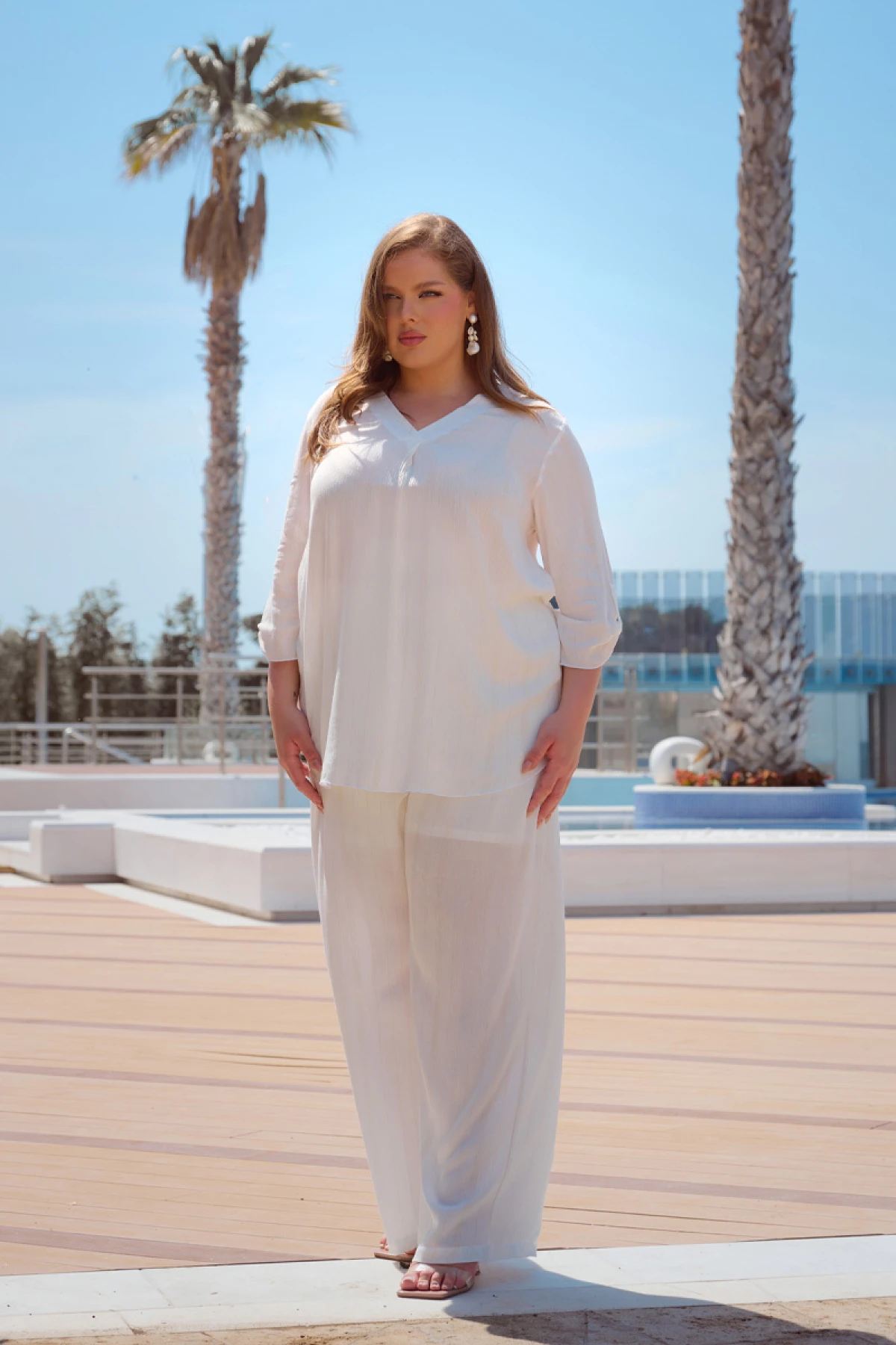 Πουκαμίσα V Rayon χρυσή ρίγα lurex λευκή Πουκαμίσα V Rayon χρυσή ρίγα lurex λευκή