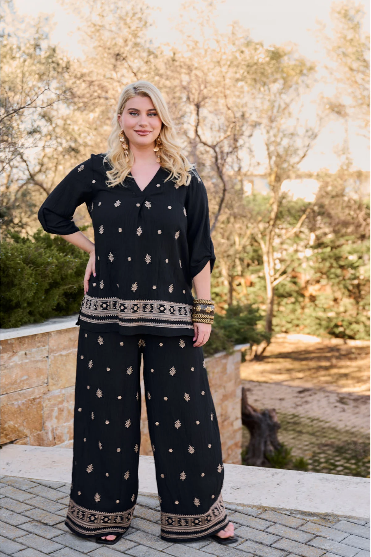 Πουκαμίσα resort rayon V με χρυσό κέντημα