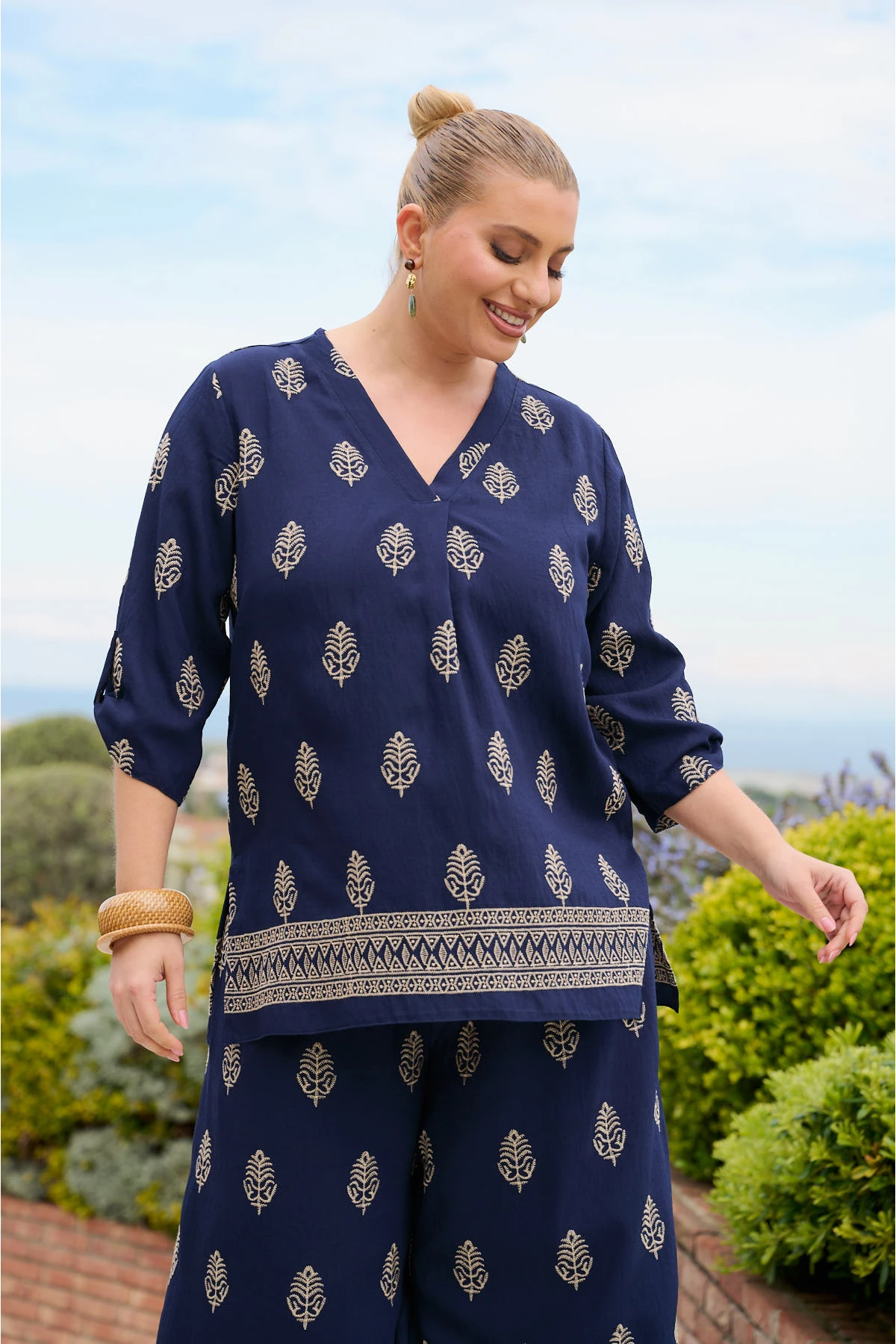 Σετ Resort rayon με χρυσό κέντημα πουκαμίσα και παντελόνα μπλε