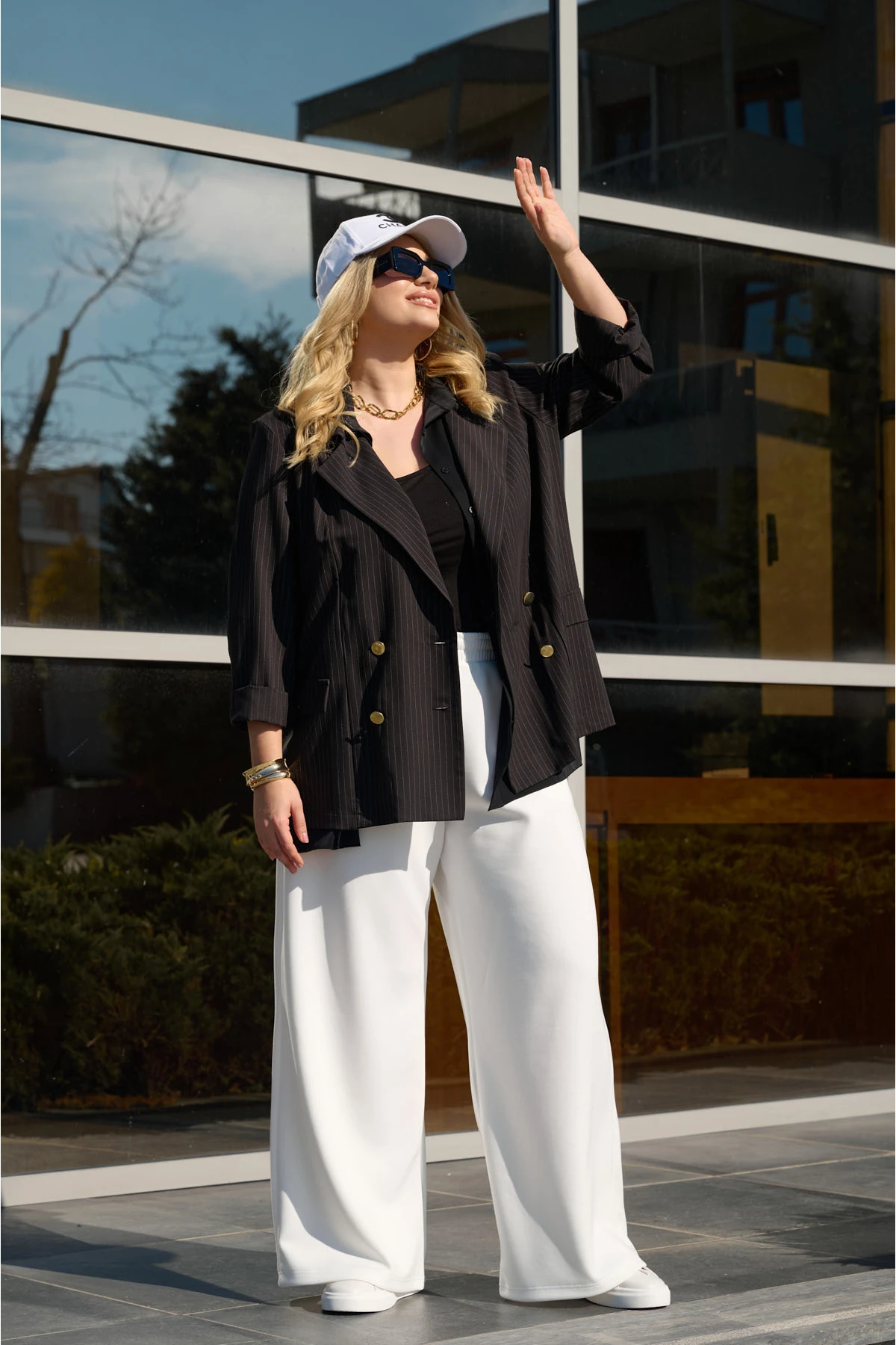 Σακάκι ριγέ σταυρωτό με 4 κουμπιά μαύρο