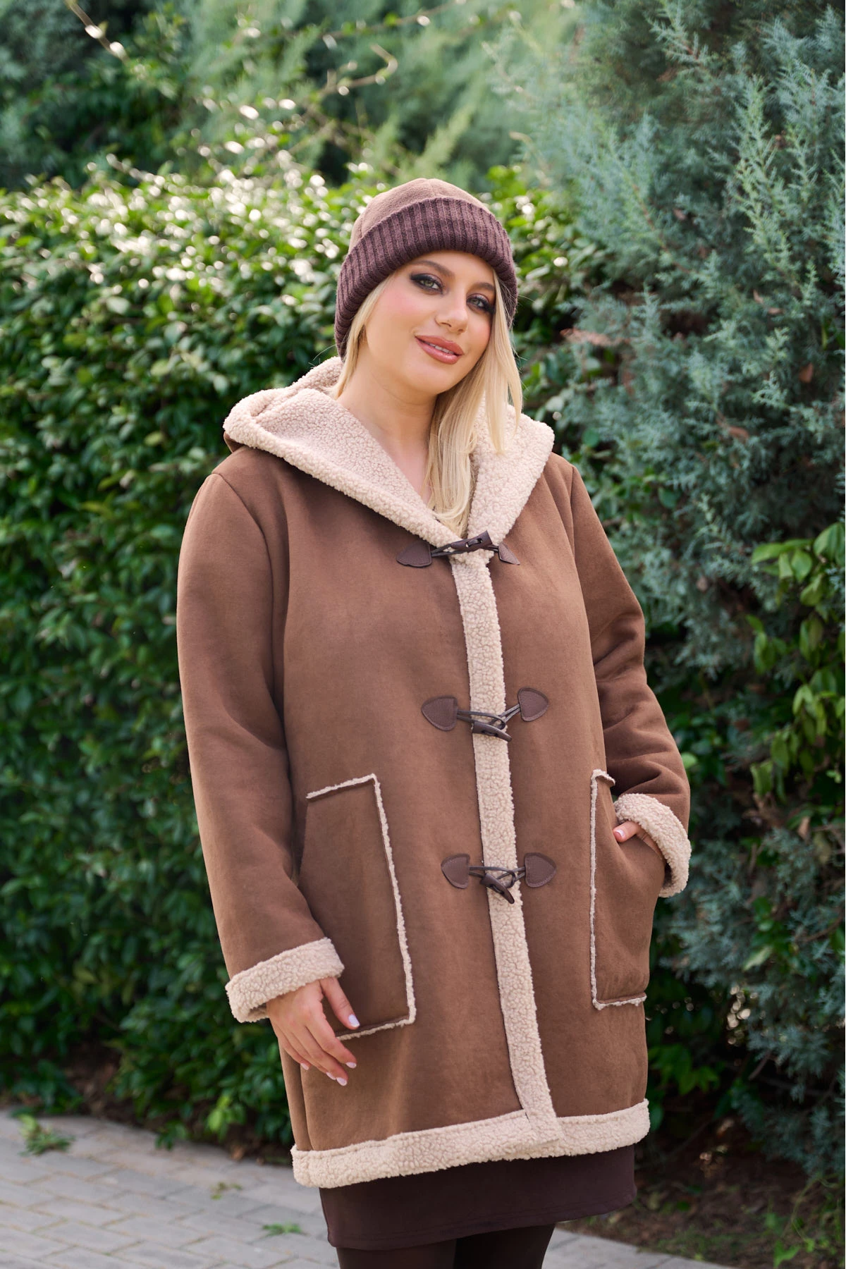 Παλτό με τρία κουμπιά σουέτ καφέ