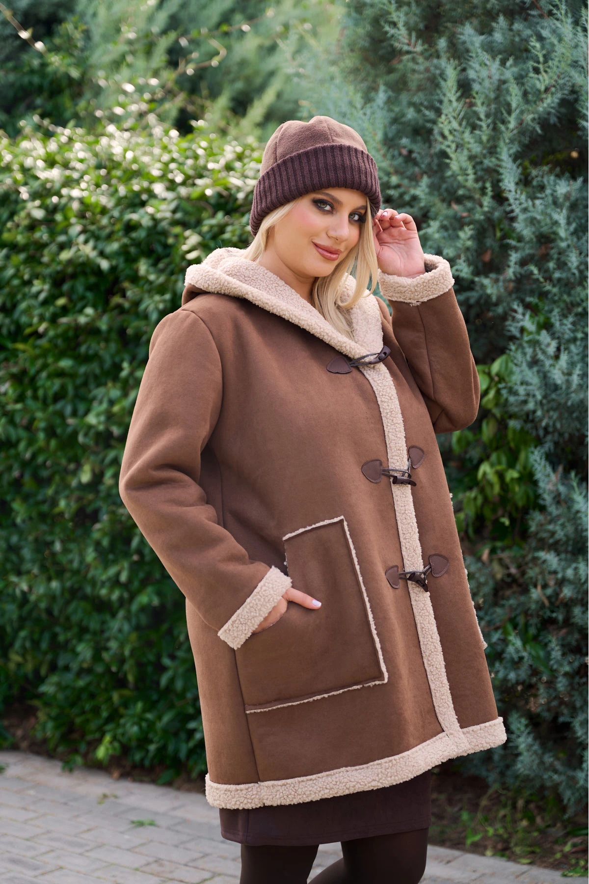 Παλτό με τρία κουμπιά σουέτ καφέ