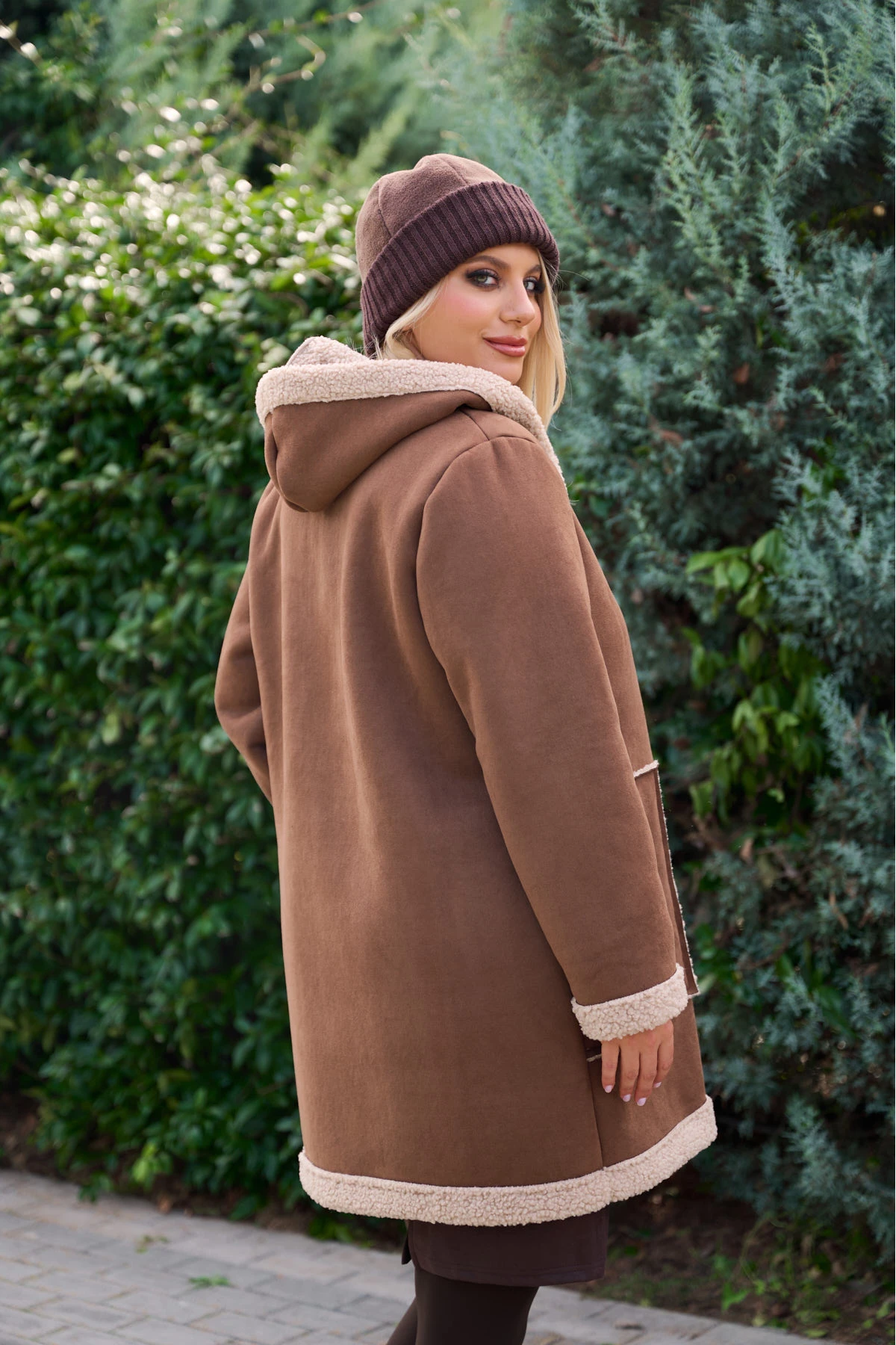 Παλτό με τρία κουμπιά σουέτ καφέ