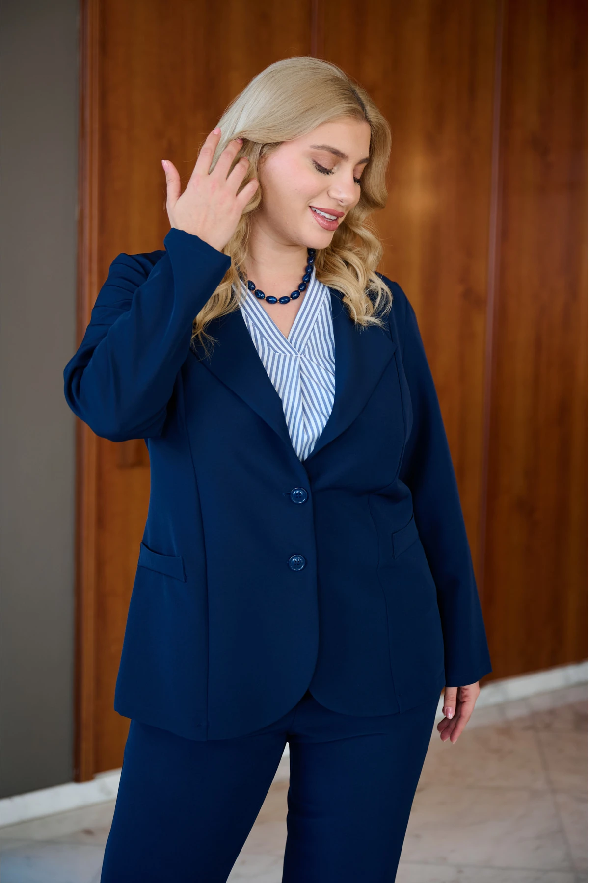 Σακάκι με πέτο και δύο κουμπιά ανορθωτικό μπλε